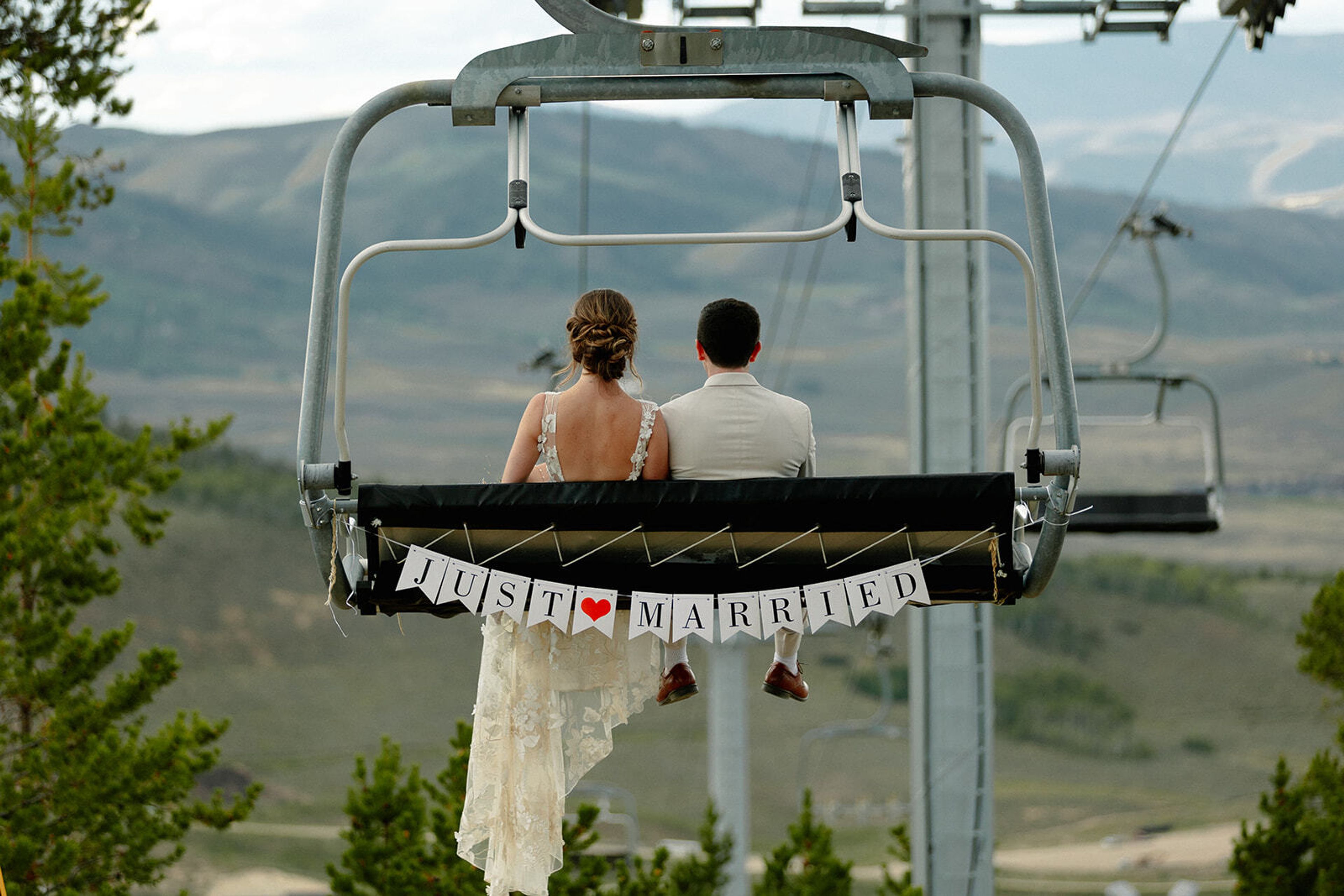 Cover photo of Mountainside Events LLC