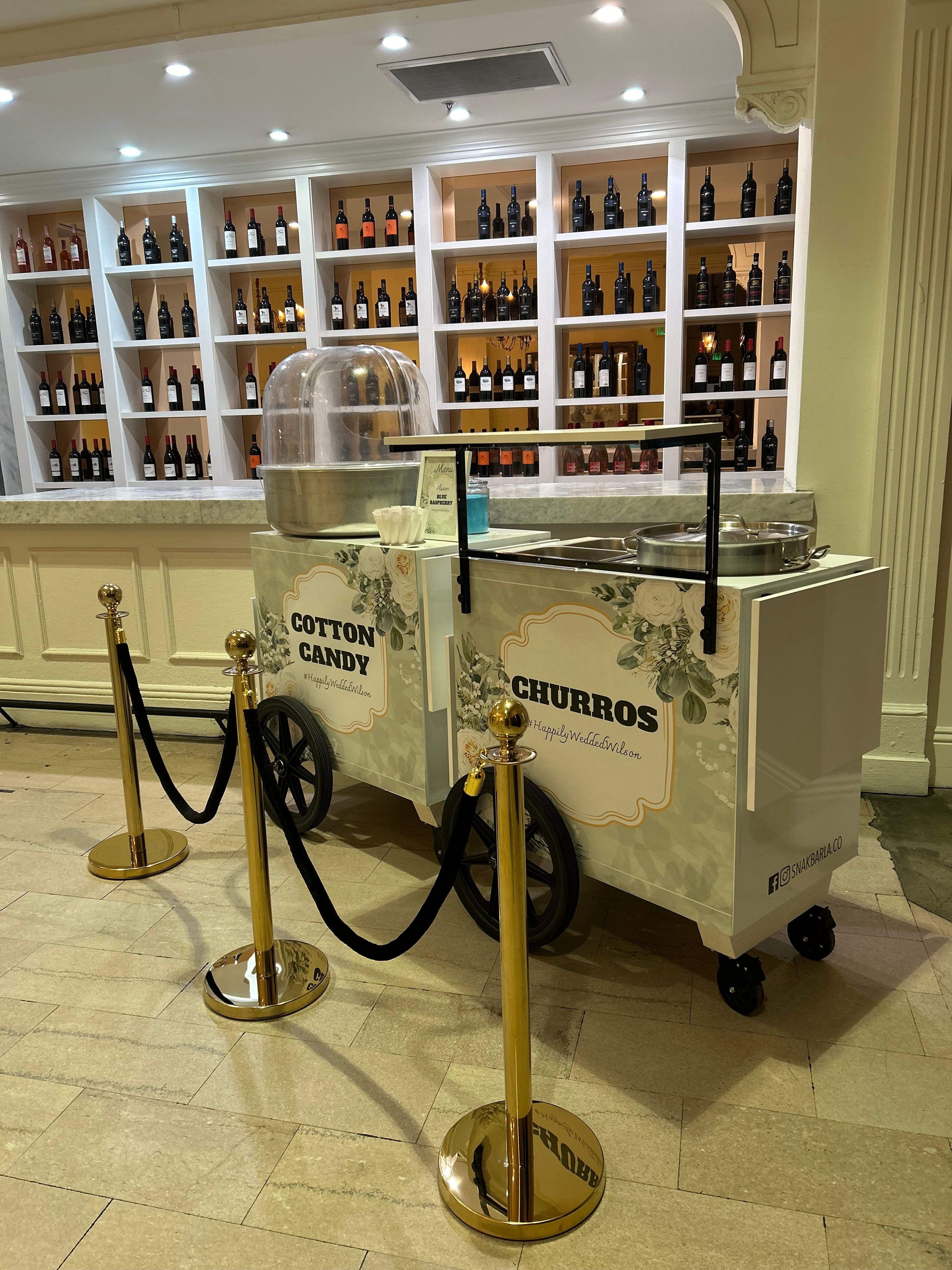 Cover photo of SnakBarLA