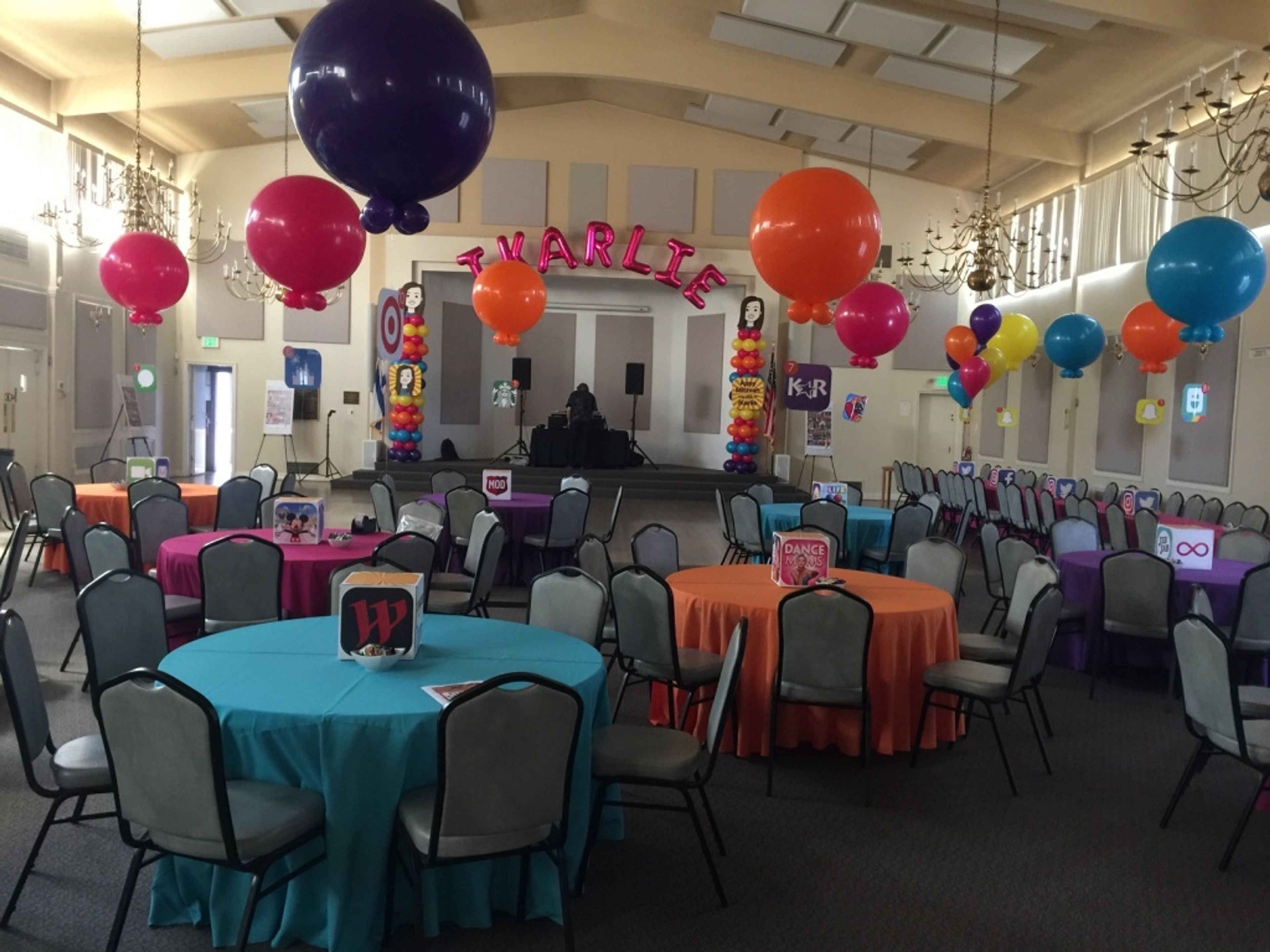 Cover photo of Balloonatics Events