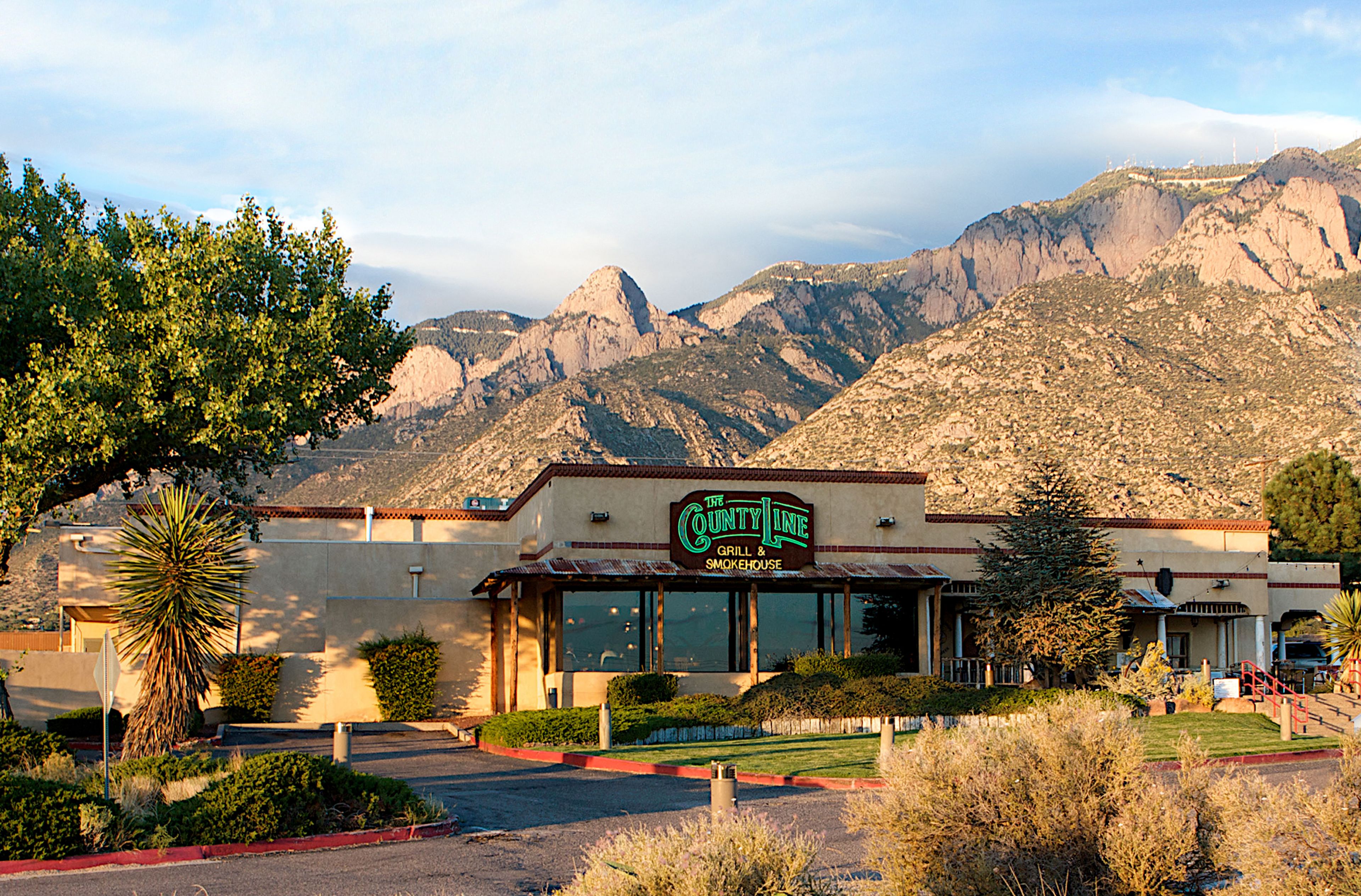 Cover photo of County Line Barbeque of Albuquerque