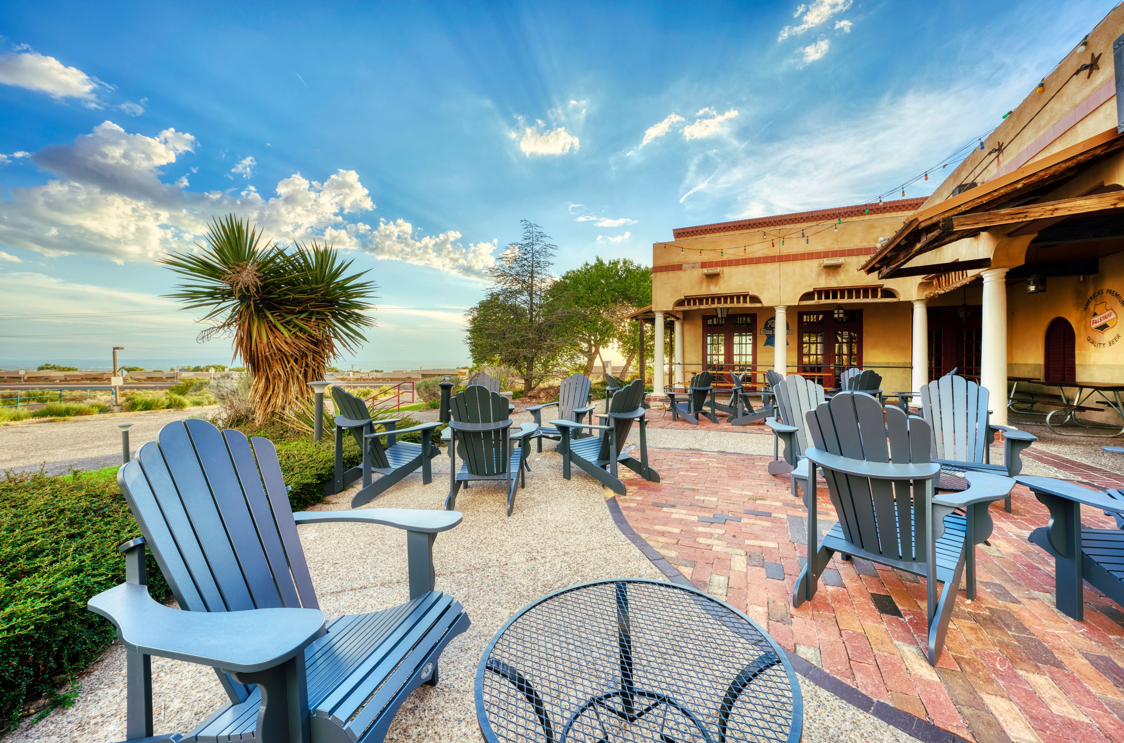 Cover photo of County Line Barbeque of Albuquerque