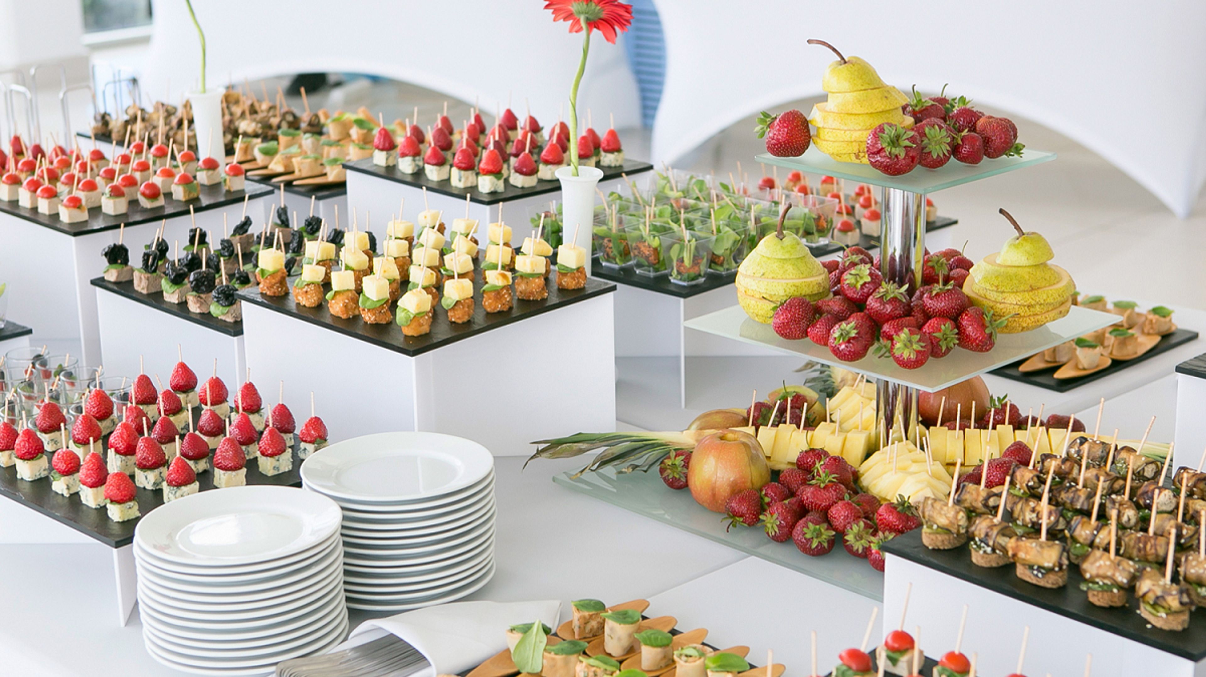 Cover photo of A LA MODE CATERING