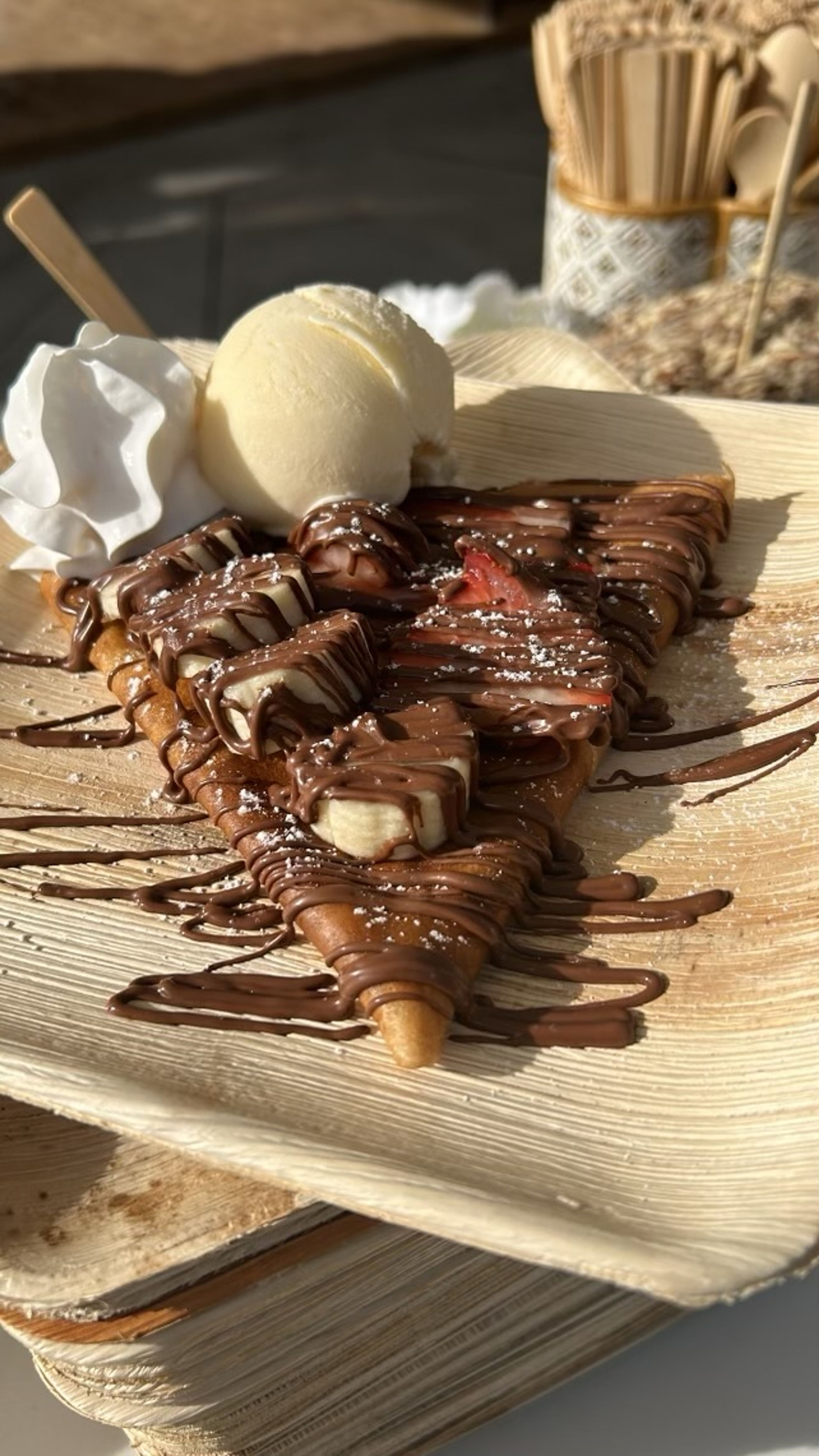 Cover photo of crepestudio