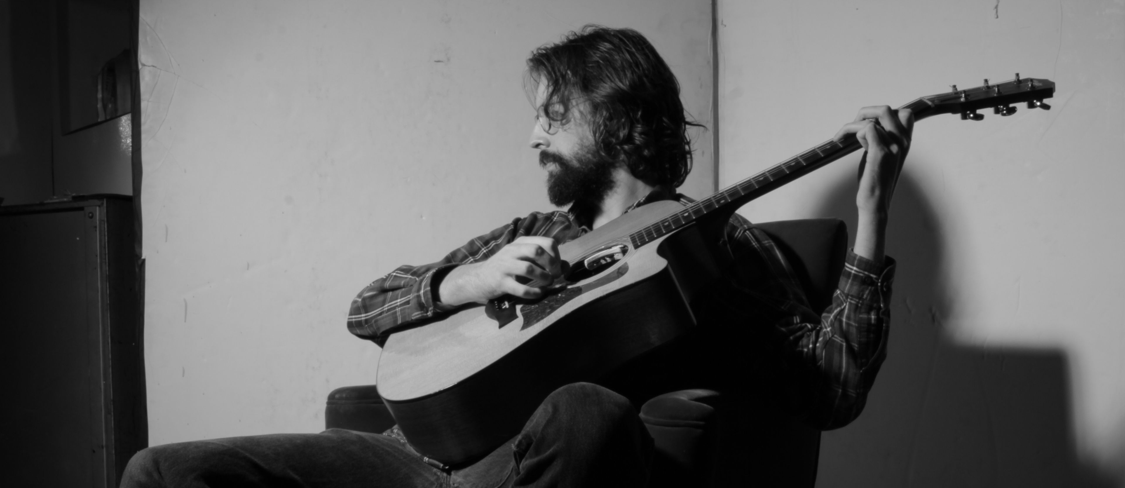 Cover photo of Grant Swift | One Man Band | Singing Guitarist