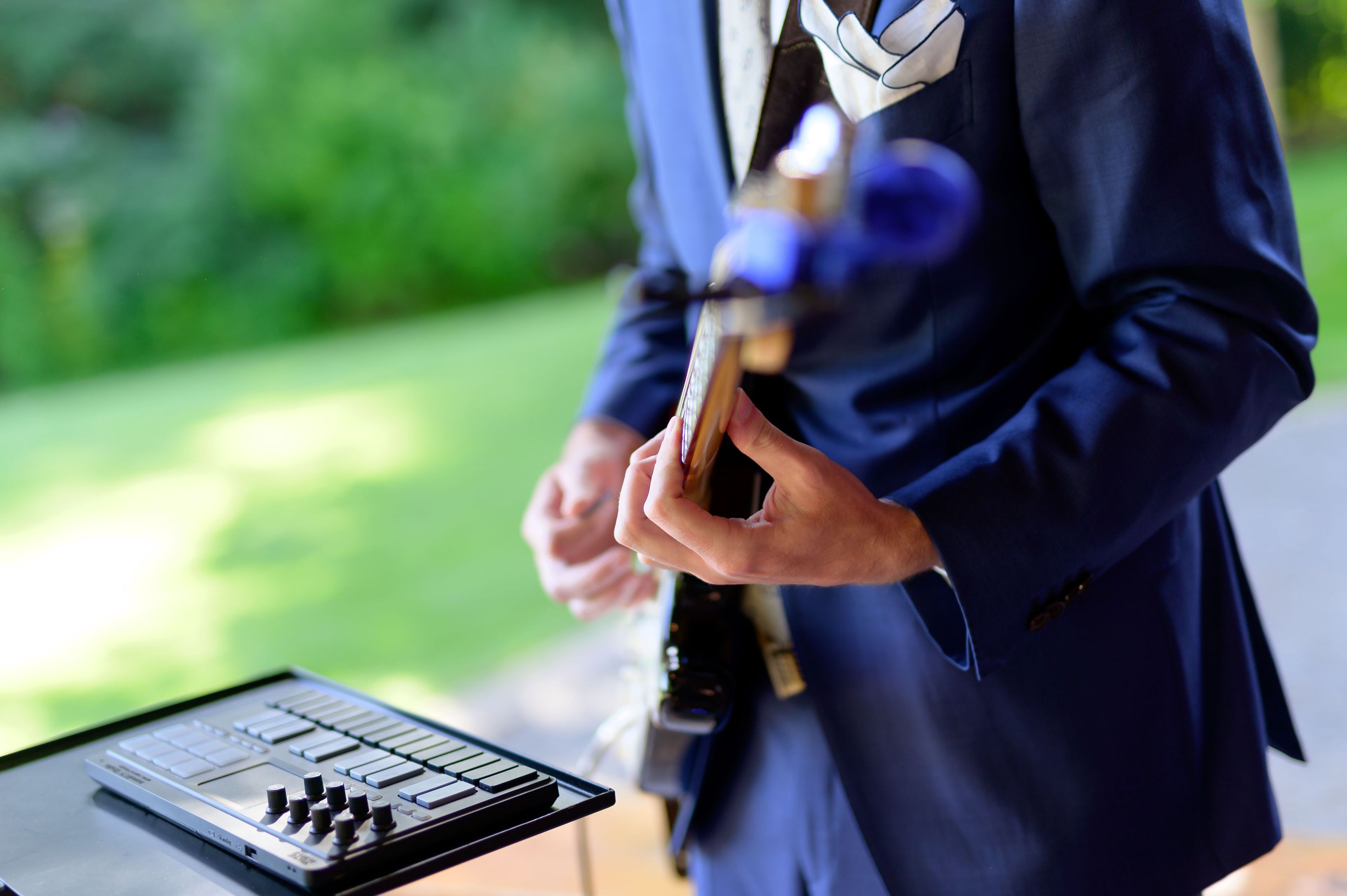 Cover photo of Grant Swift | One Man Band | Singing Guitarist