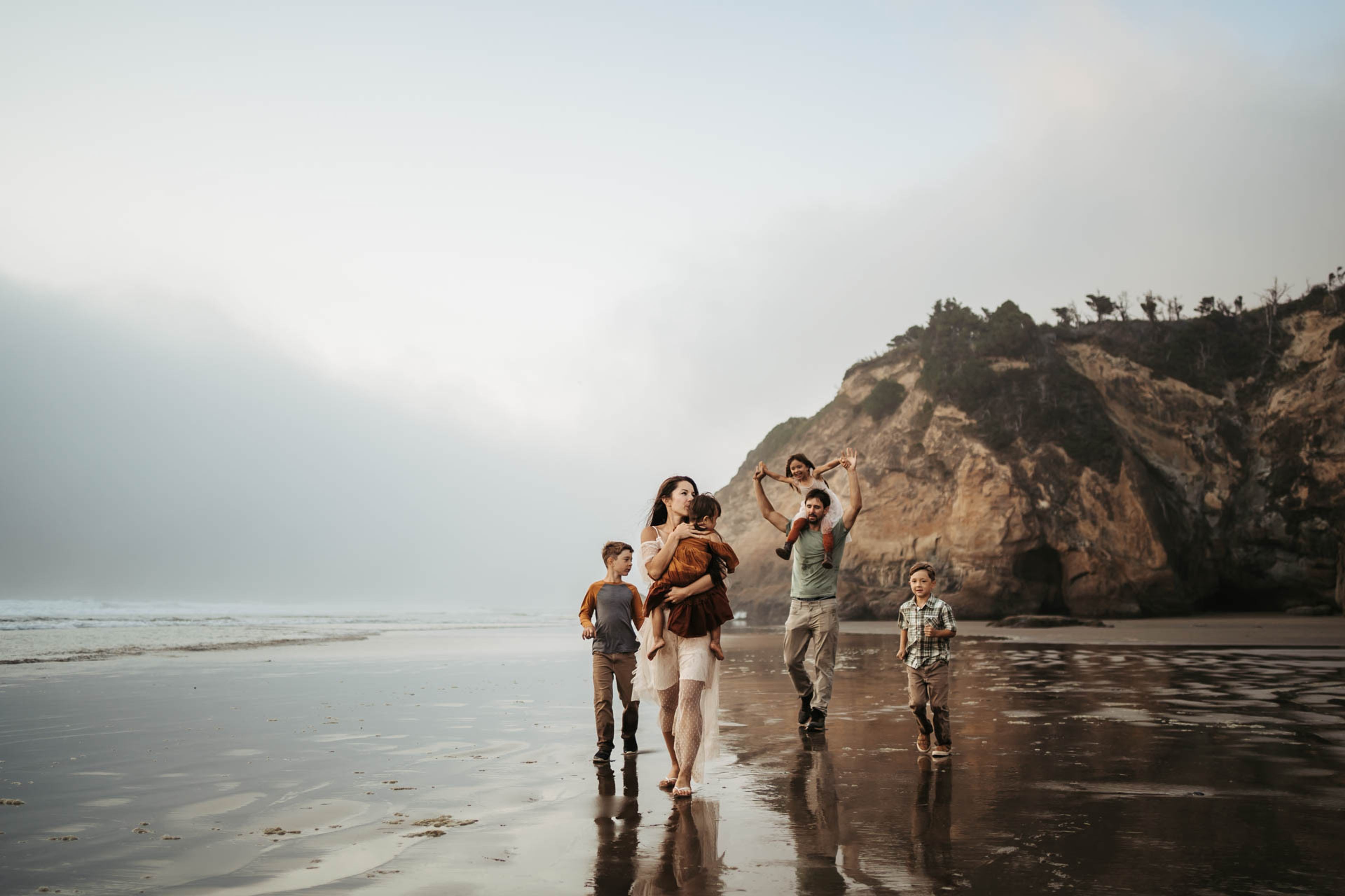 Cover photo of Lion & Oak Photography