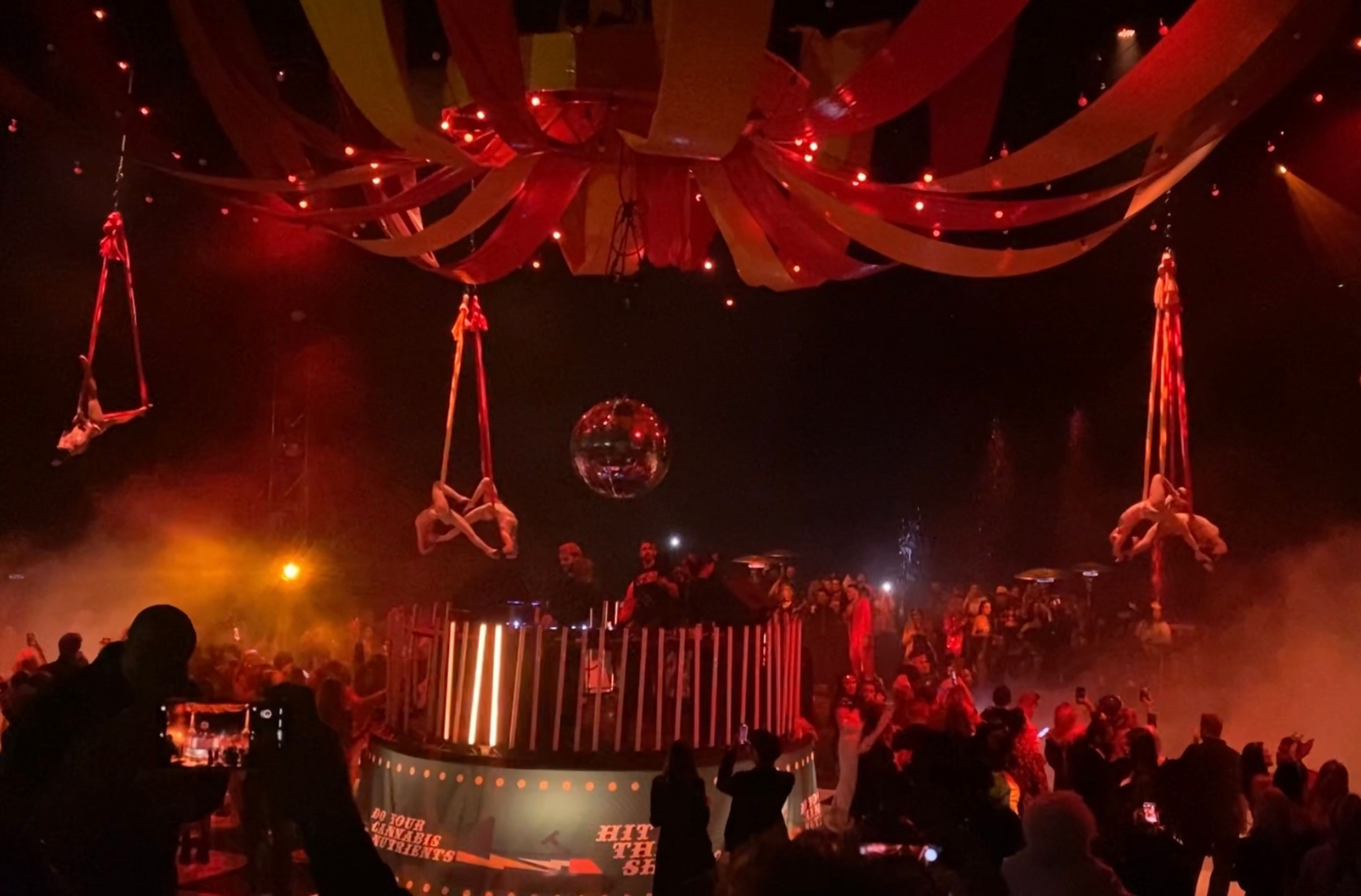 Cover photo of Cirque Lunaire