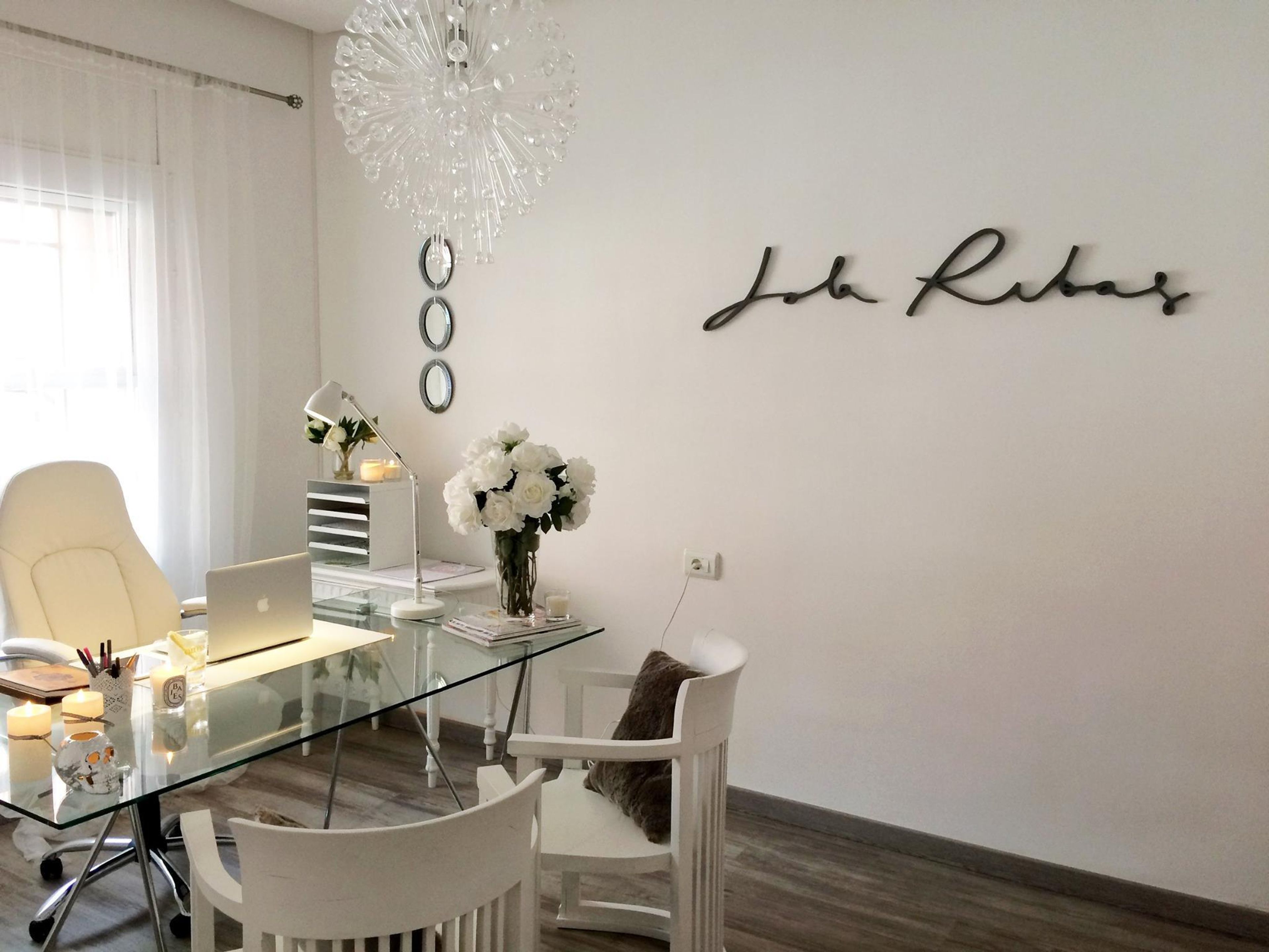 Cover photo of Lola Ribas Weddings