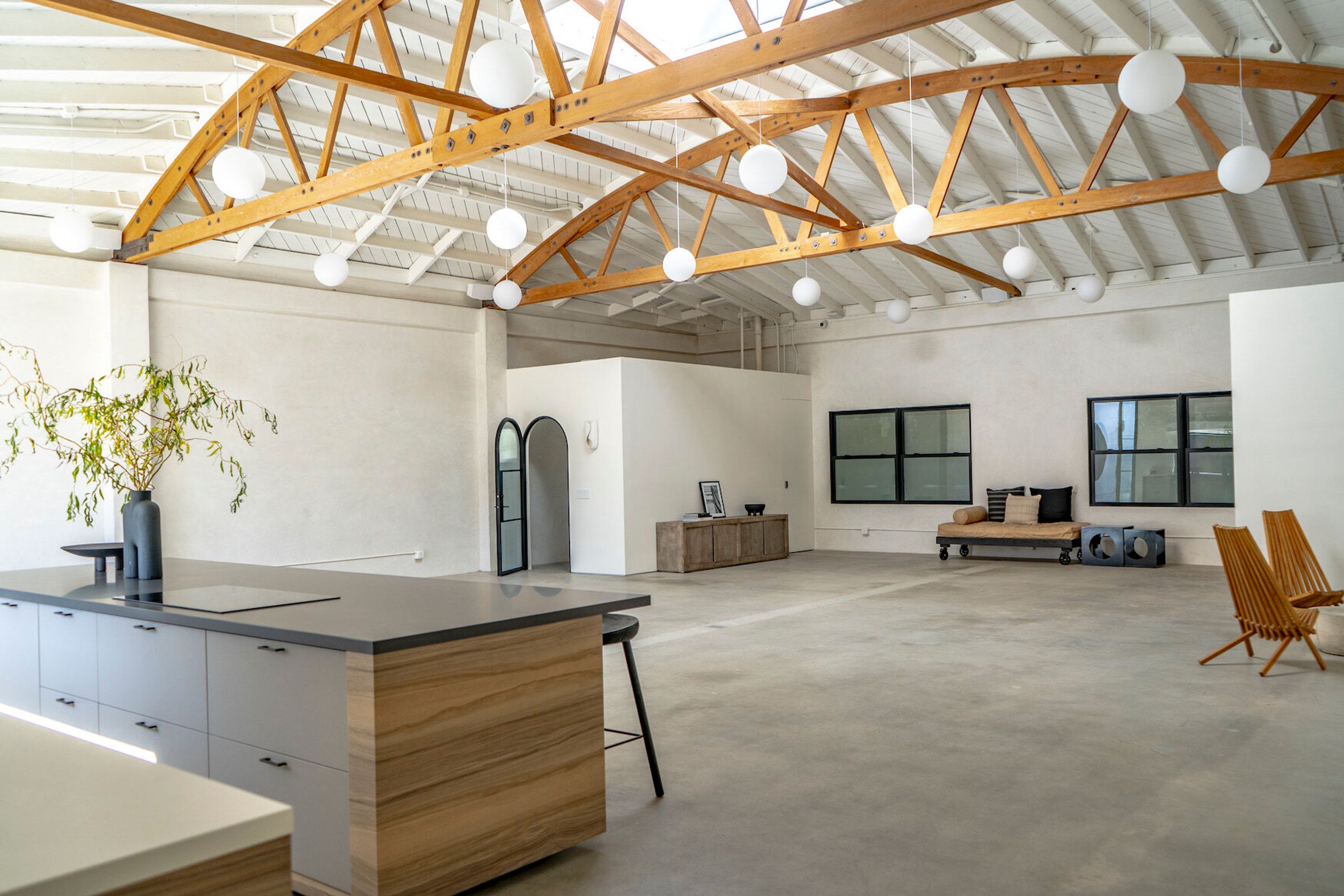 Cover photo of Lacuna Space