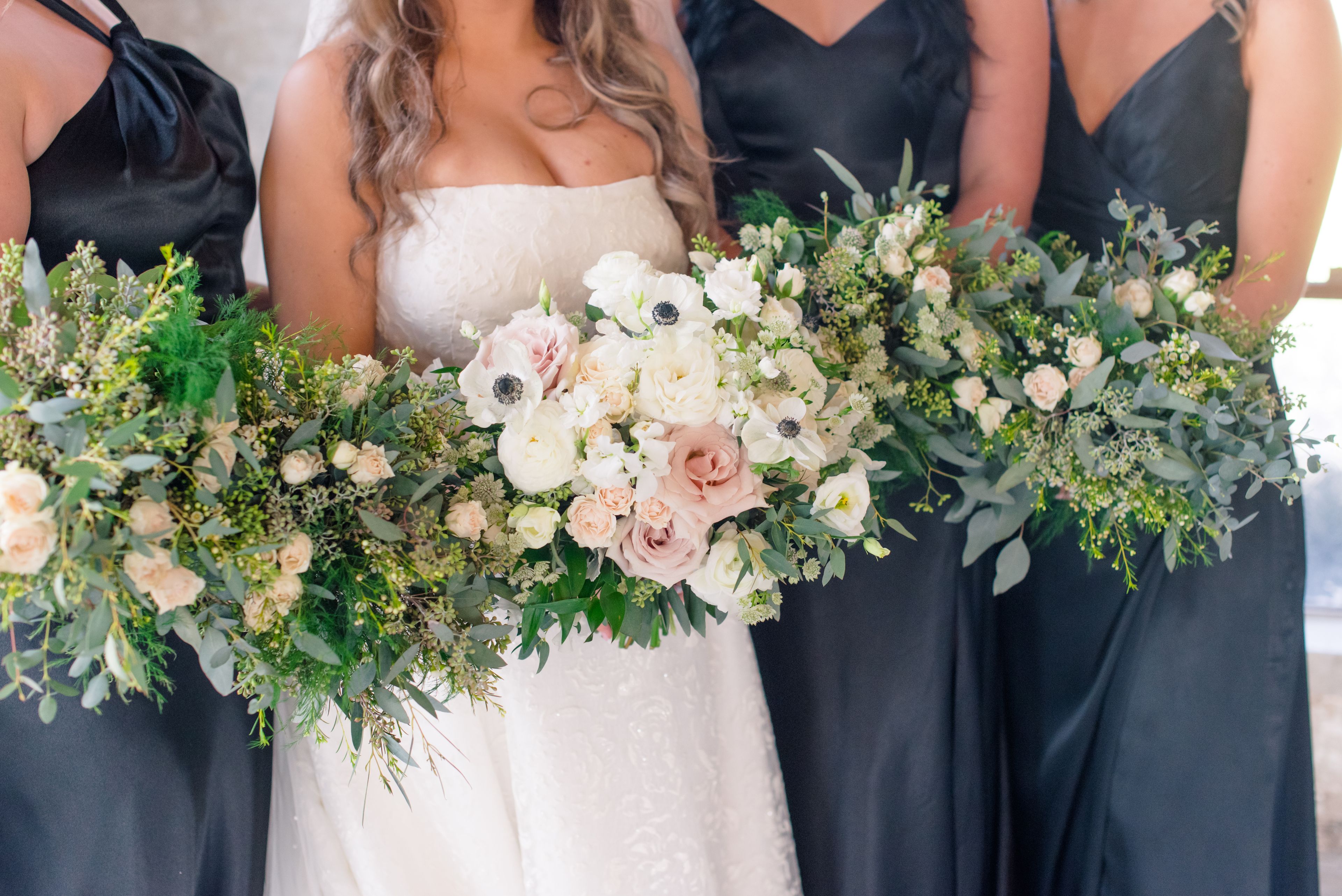 Cover photo of Ladies Love Flowers