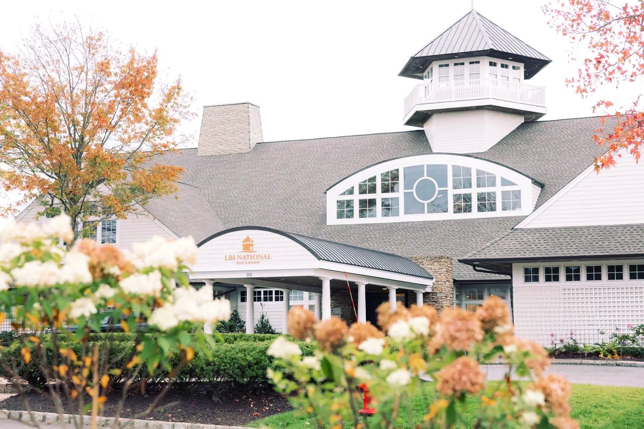 Tom Archer's Poor Man's Country Club | Experience Classic Dining Today, image size:1280x853