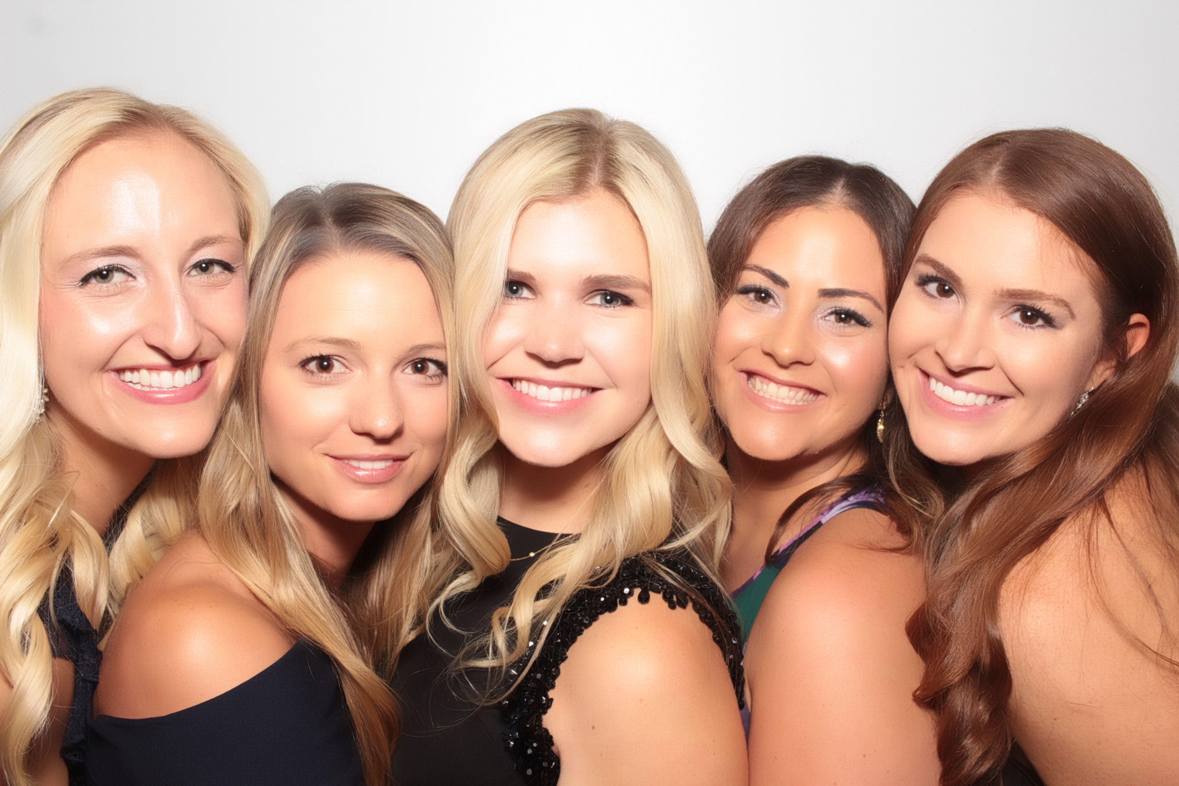 Cover photo of Mirmir Photo