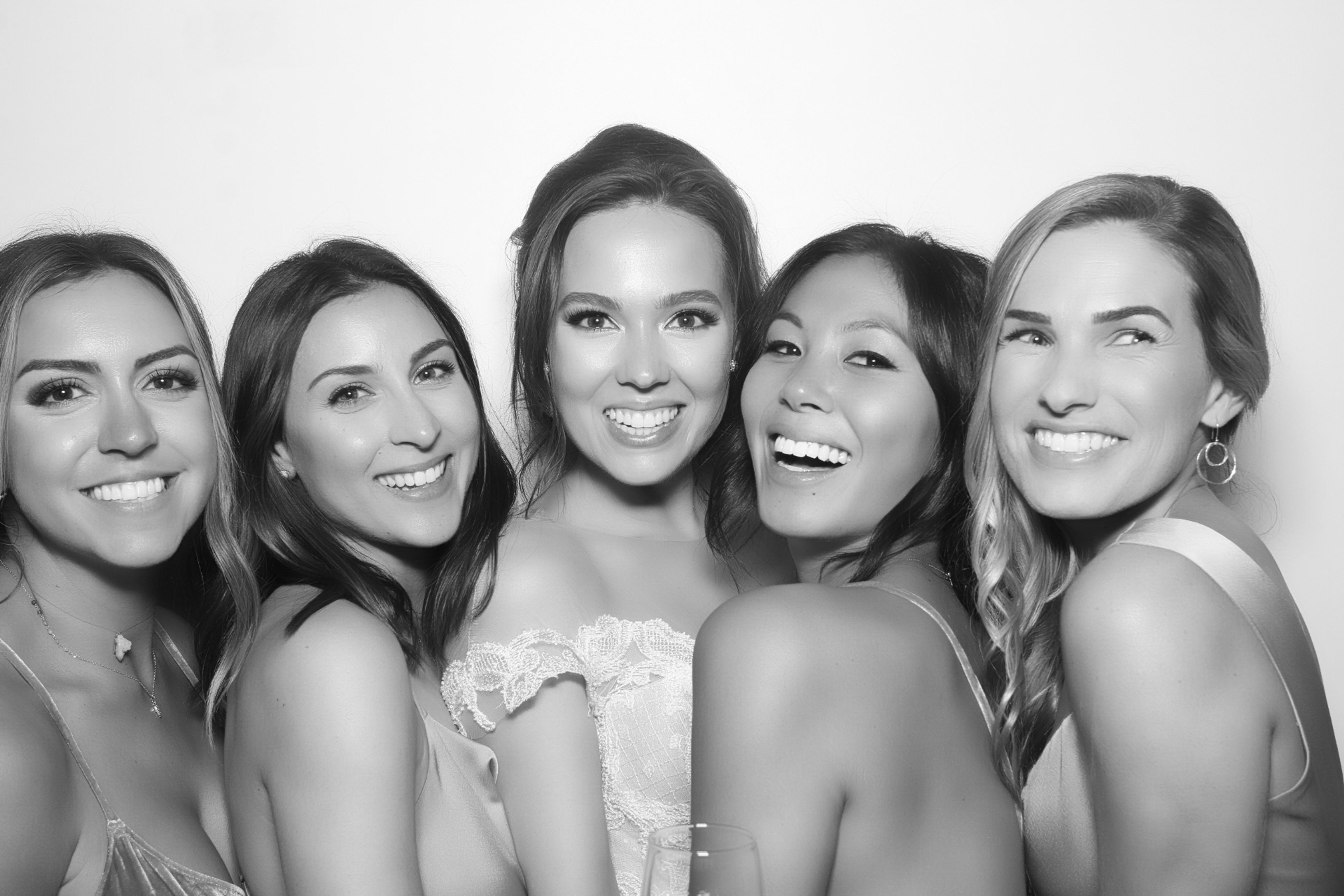 Cover photo of Mirmir Photo