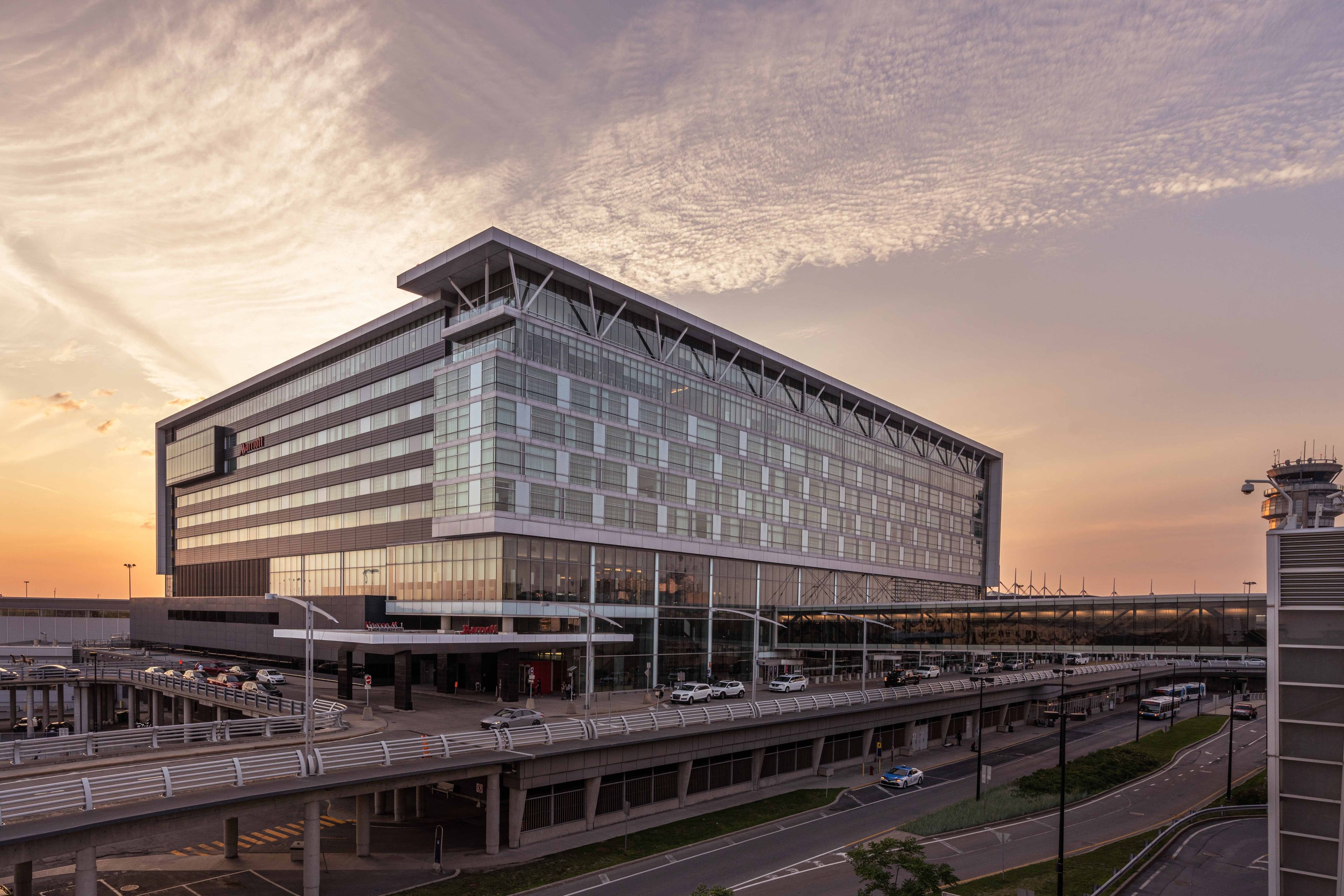 Cover photo of Montreal Airport Marriott In-Terminal Hotel