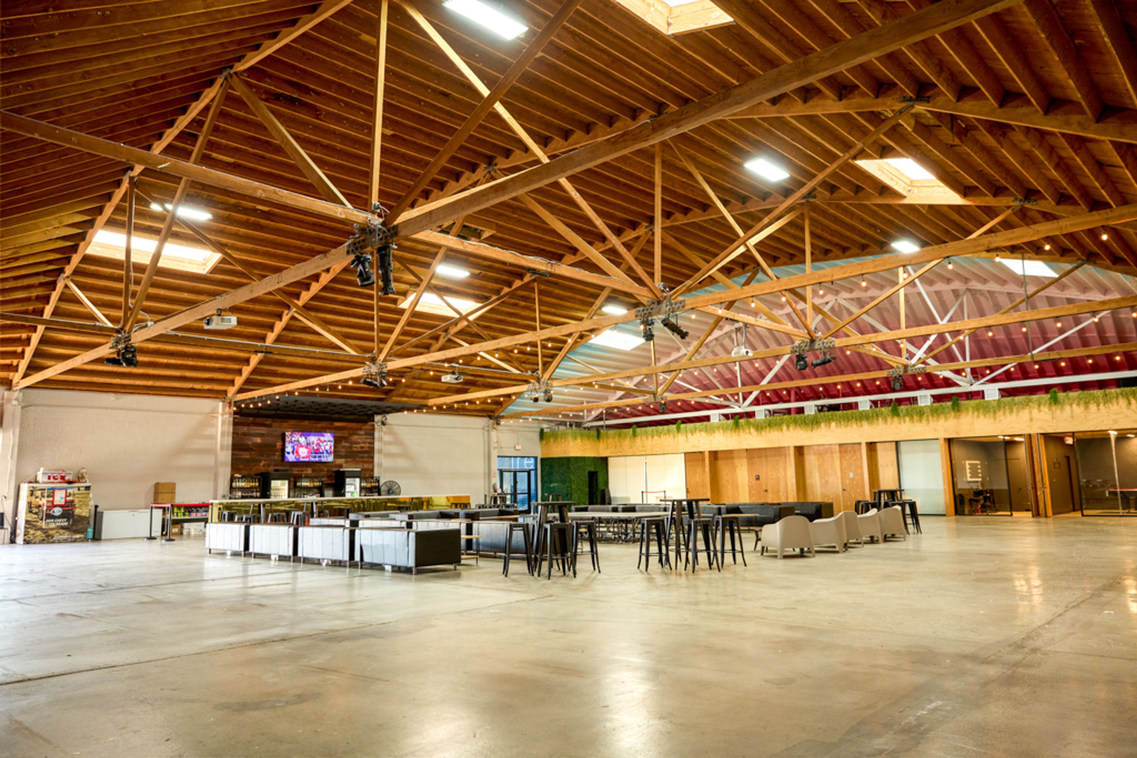 Cover photo of 9ThirtyLA