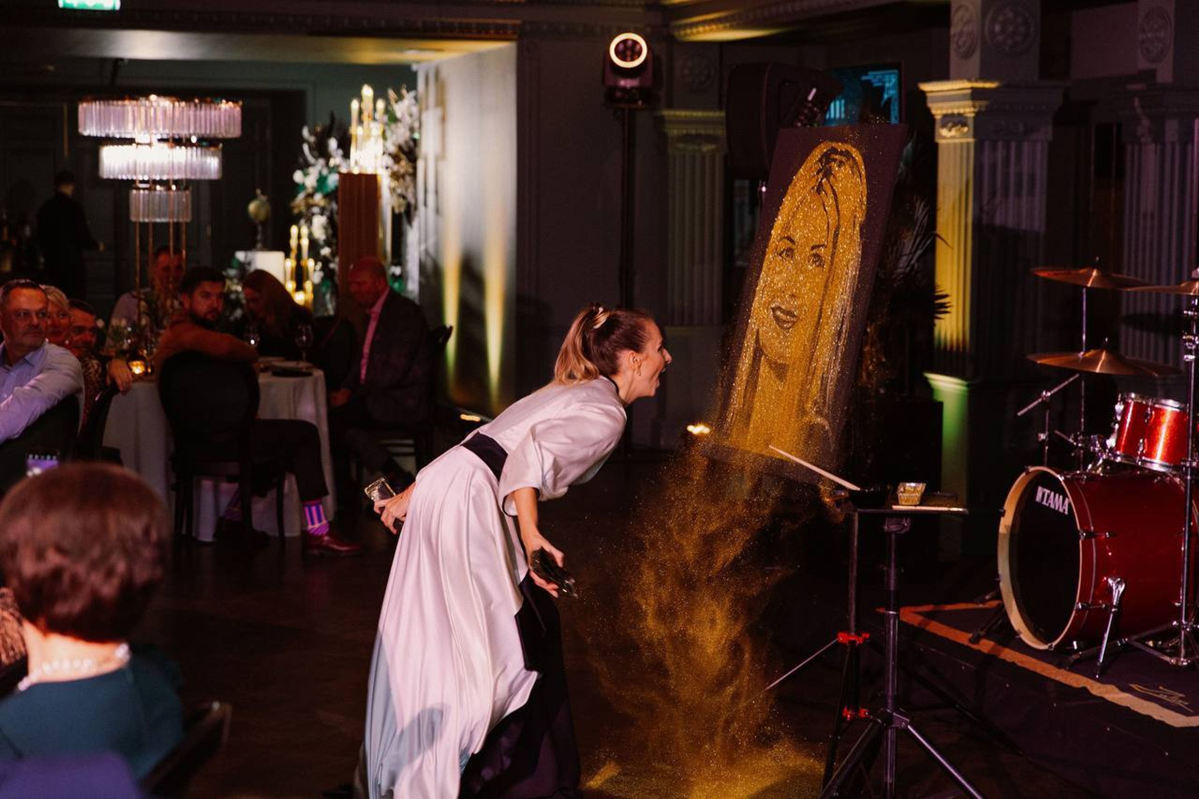 Cover photo of odalishow