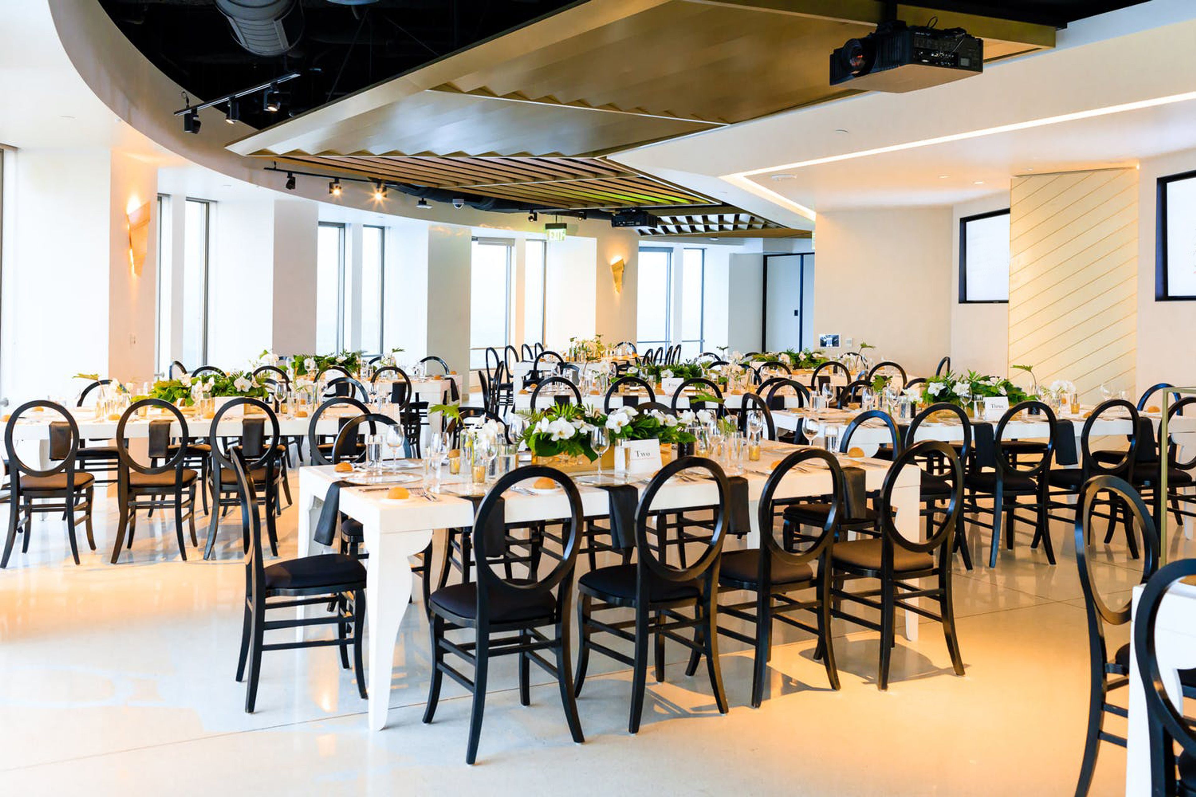 Cover photo of OUE Skyspace LA