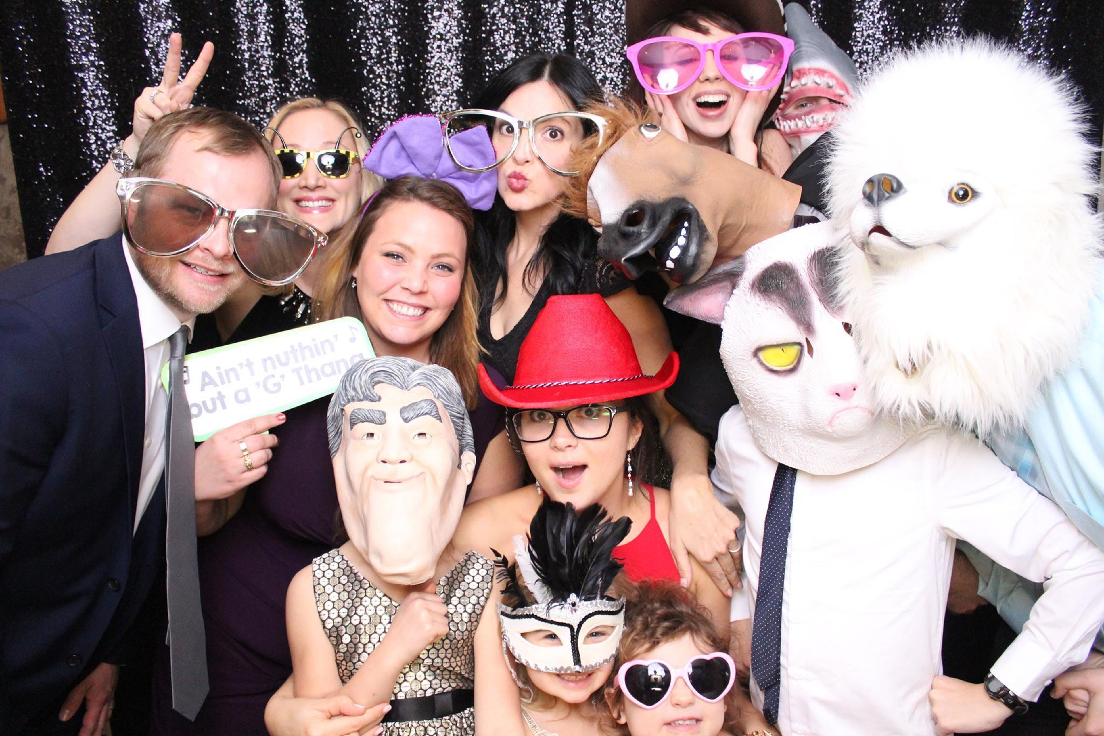 Cover photo of Icon Video & Photobooth