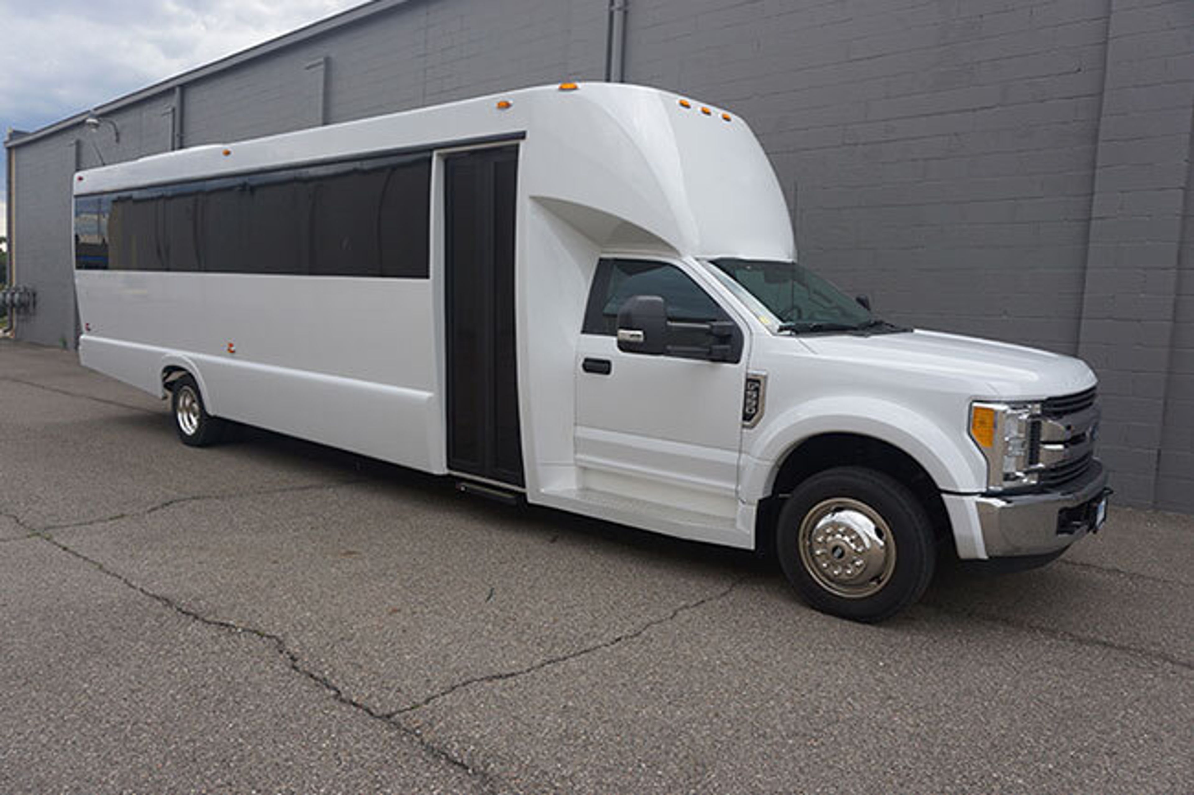 Cover photo of Indianapolis Party Bus