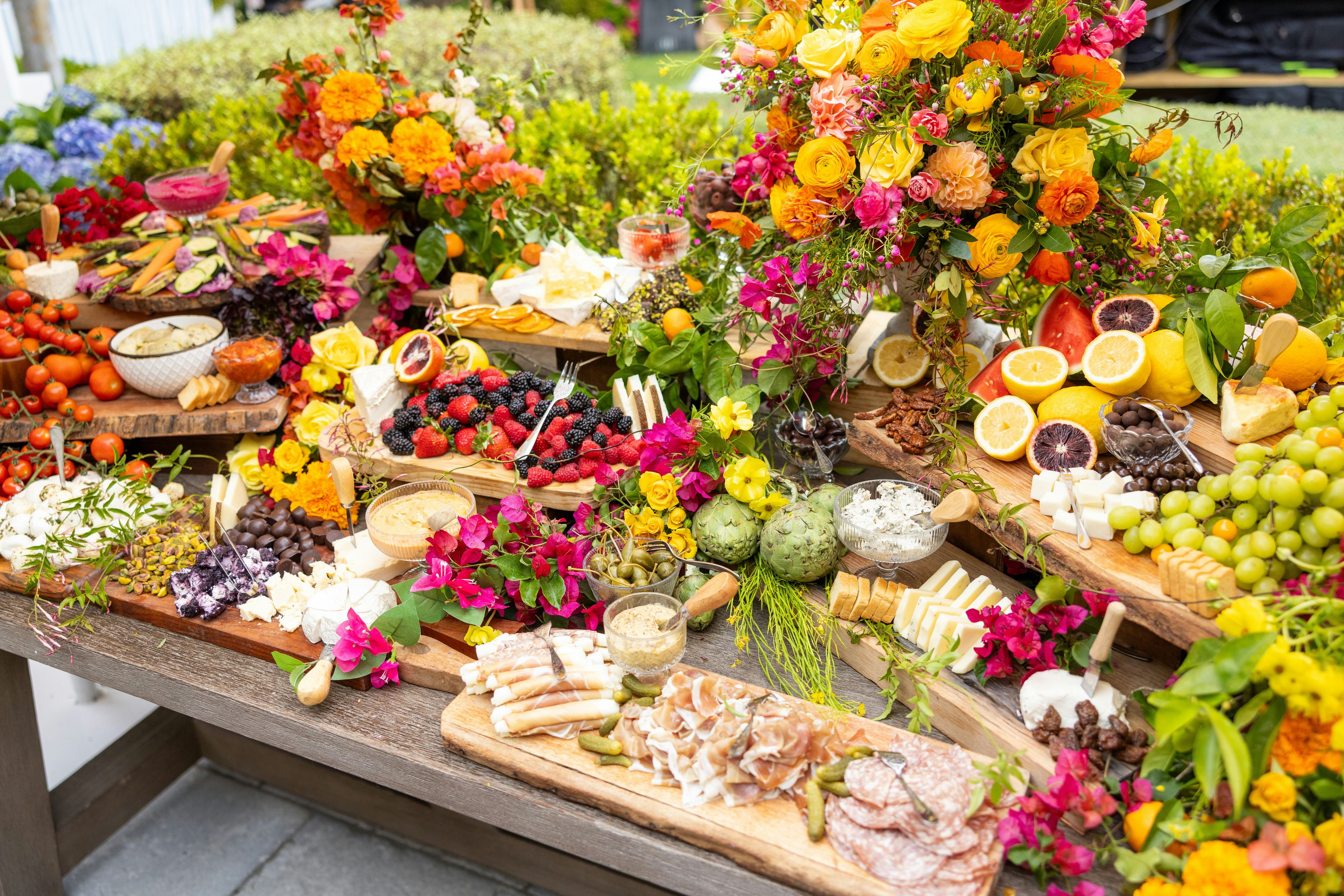 Cover photo of CRATEFUL Catering