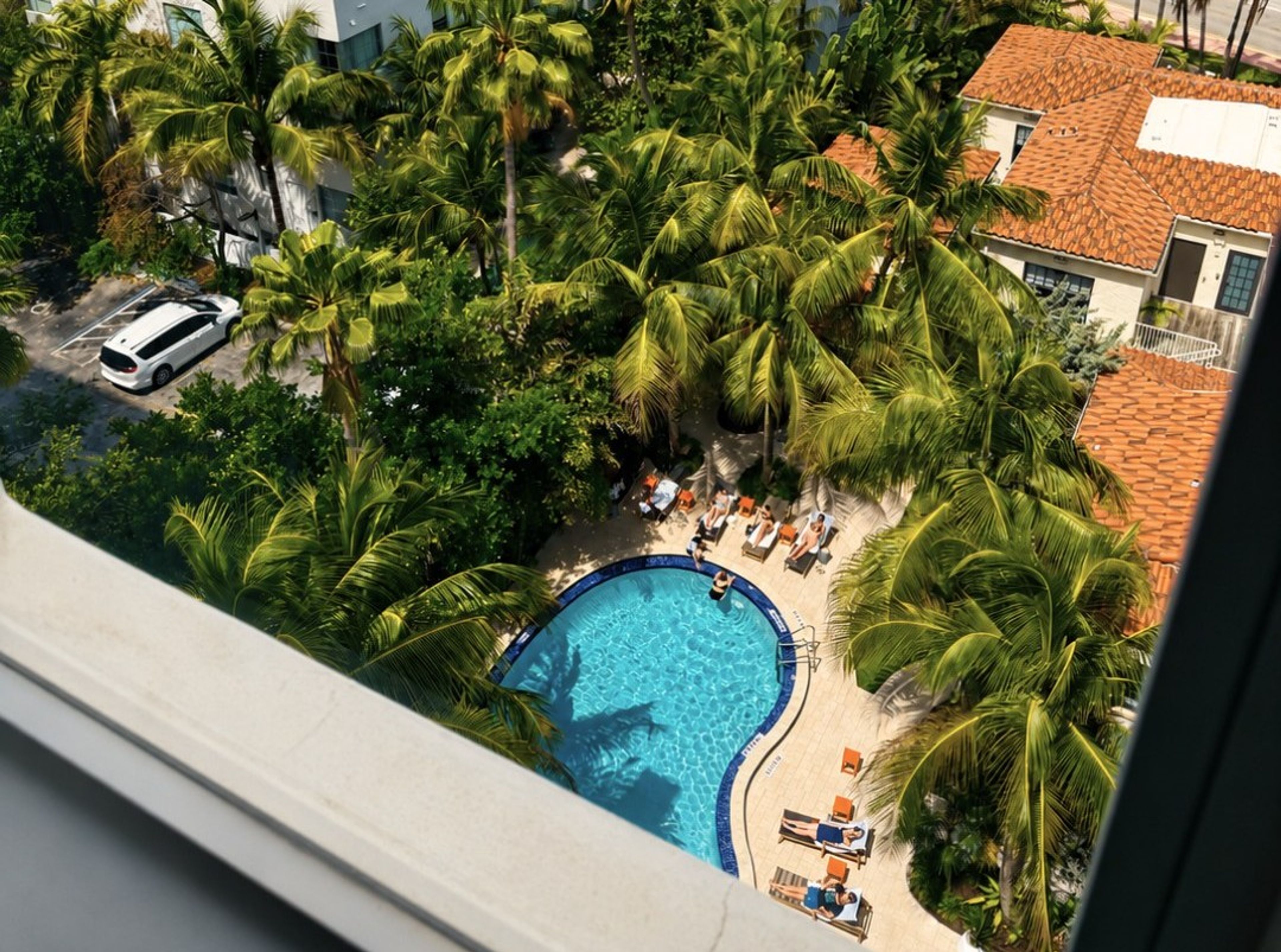 Featured photo from Hotel Rendale Miami Beach