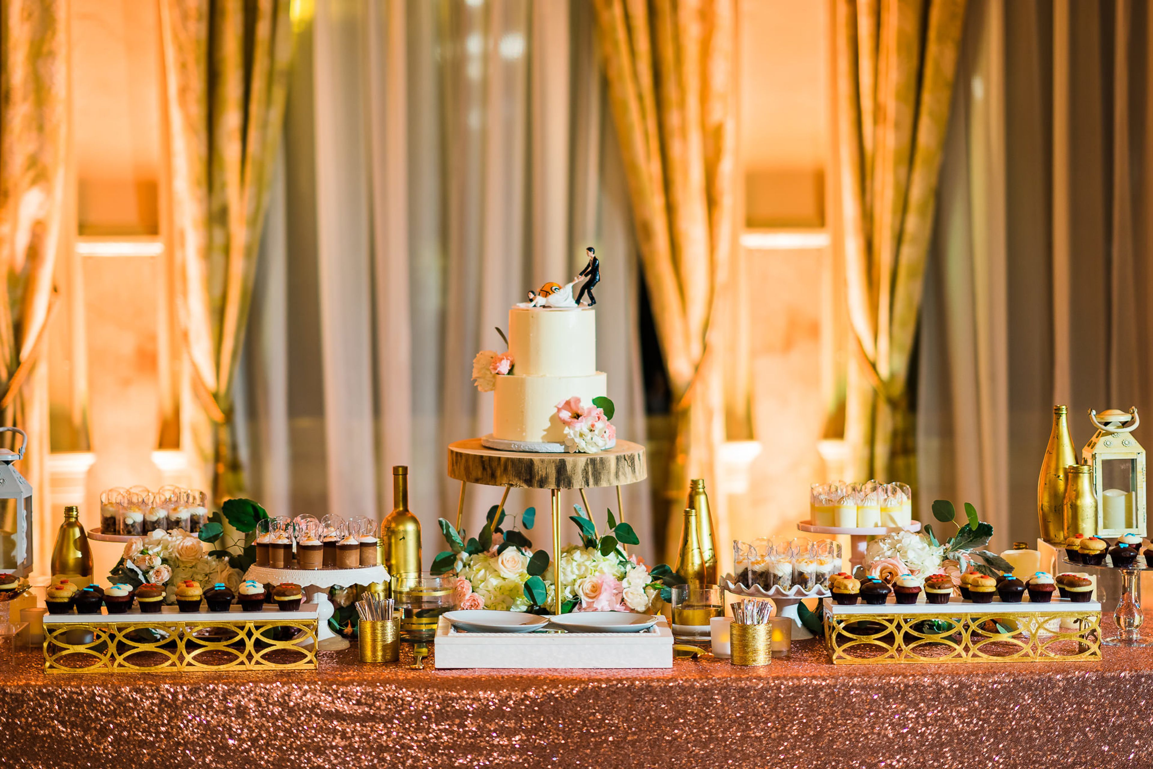 Cover photo of Mr & Mrs Creamery