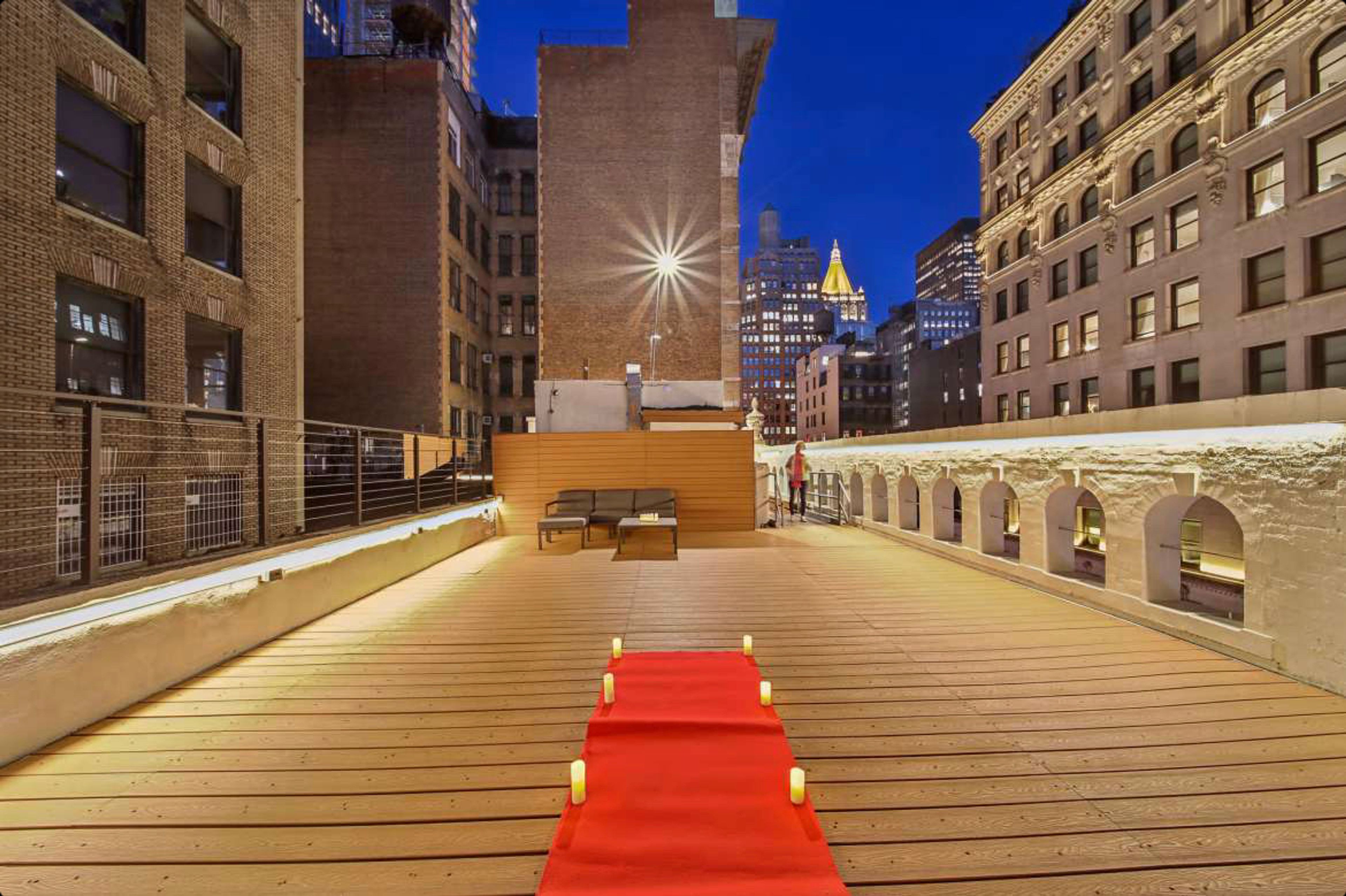 Cover photo of 1178 Broadway