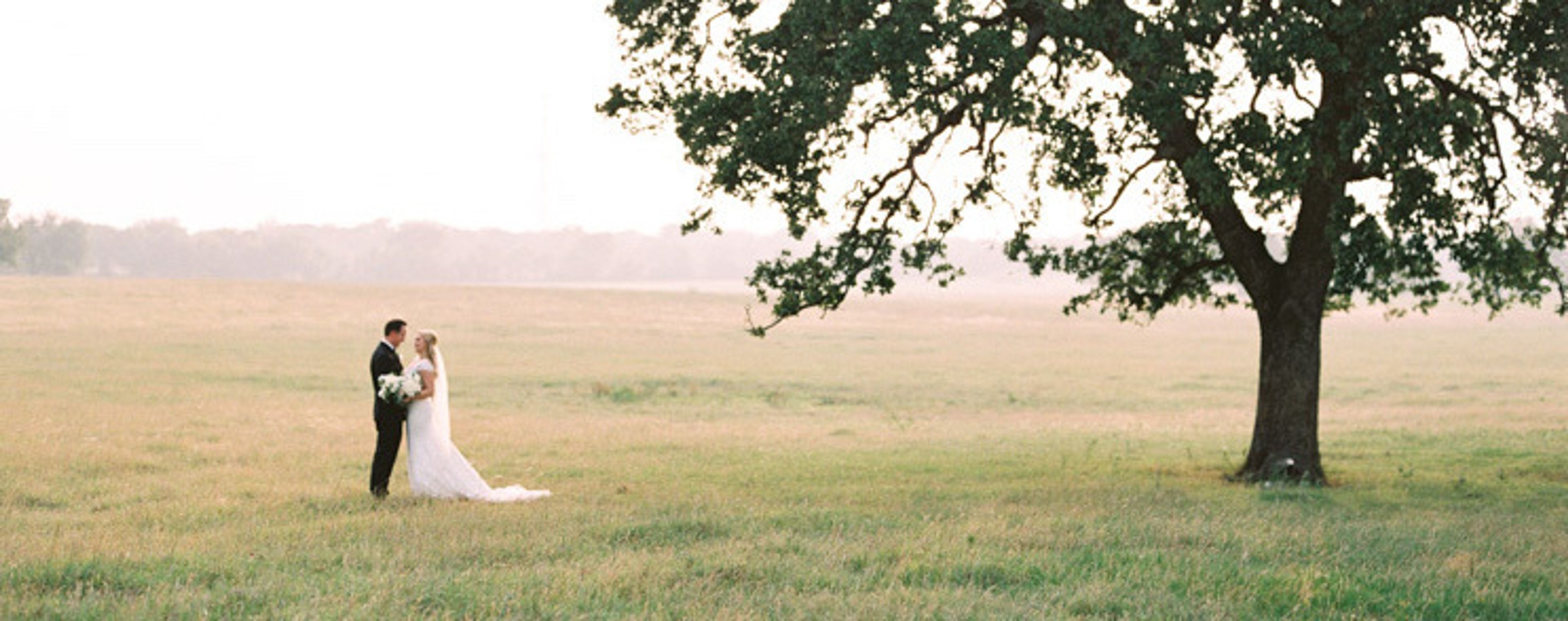 Cover photo of Shannon Skloss Photography