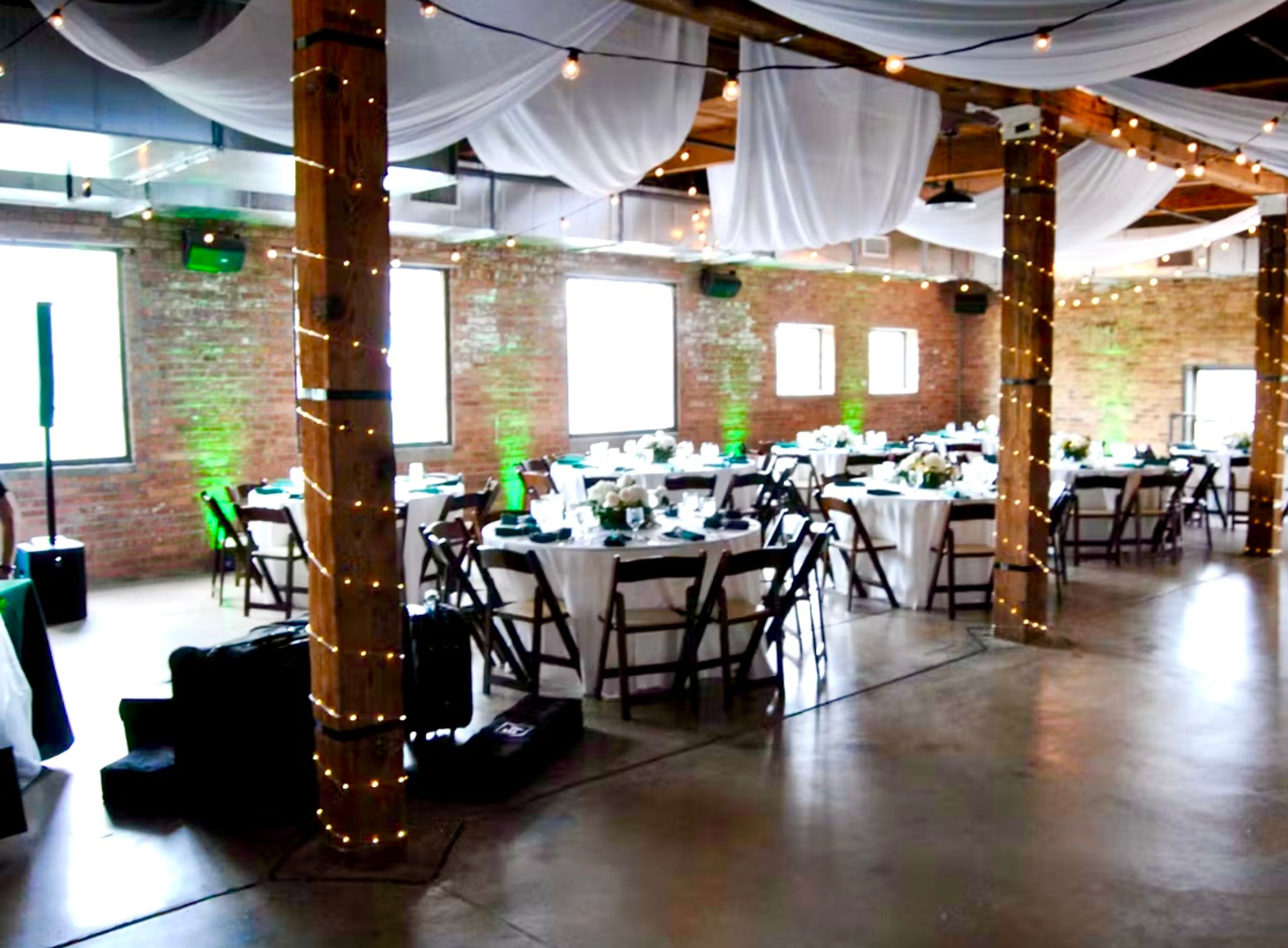 Cover photo of Candlelite Chicago Lincoln Park