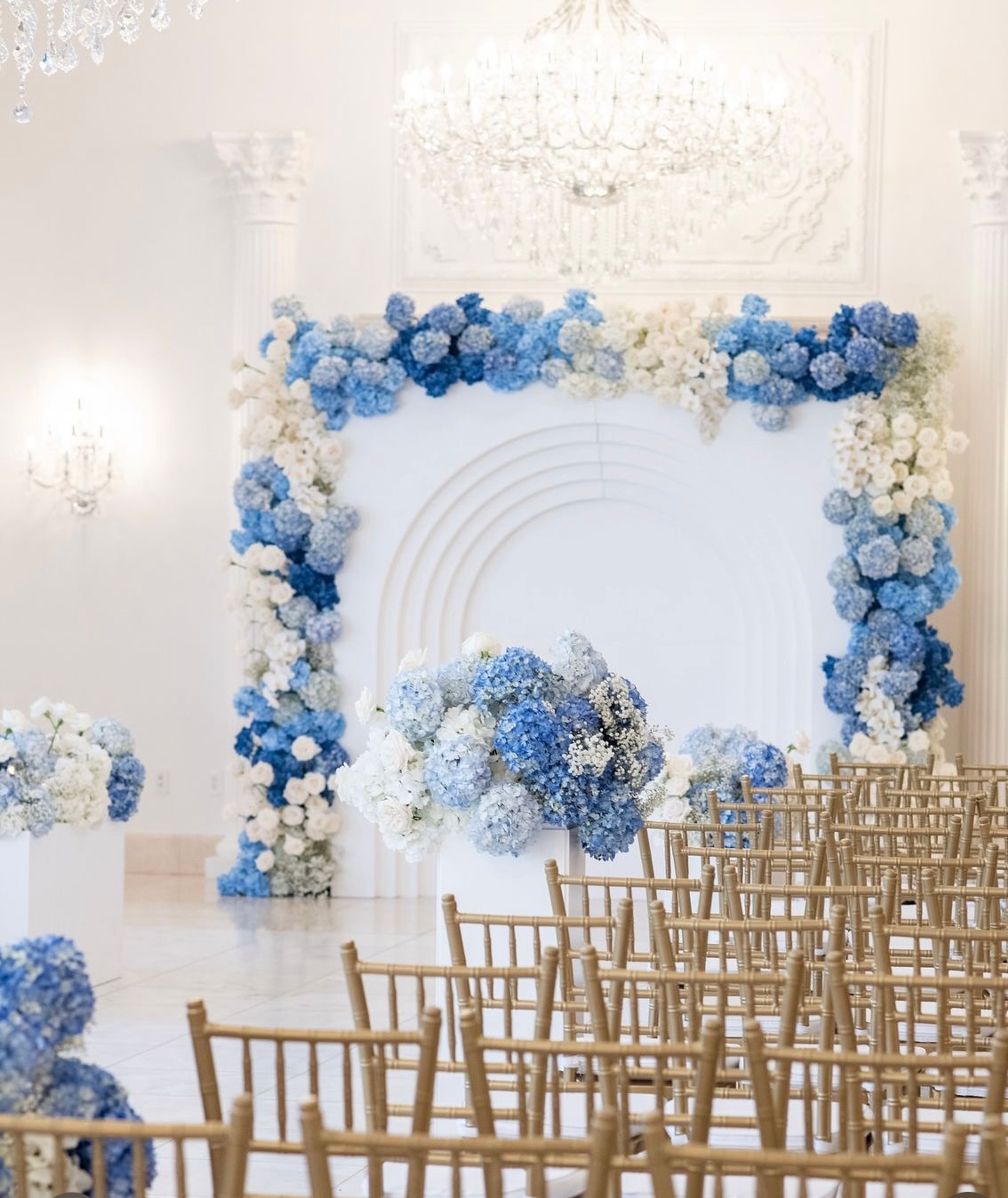 Cover photo of Roe's Wedding & Events