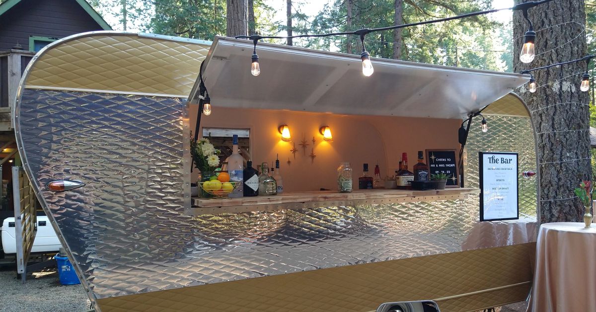 Bar Easy Rides Slow Ride Mobile Bar | Bend Caterer | PartySlate