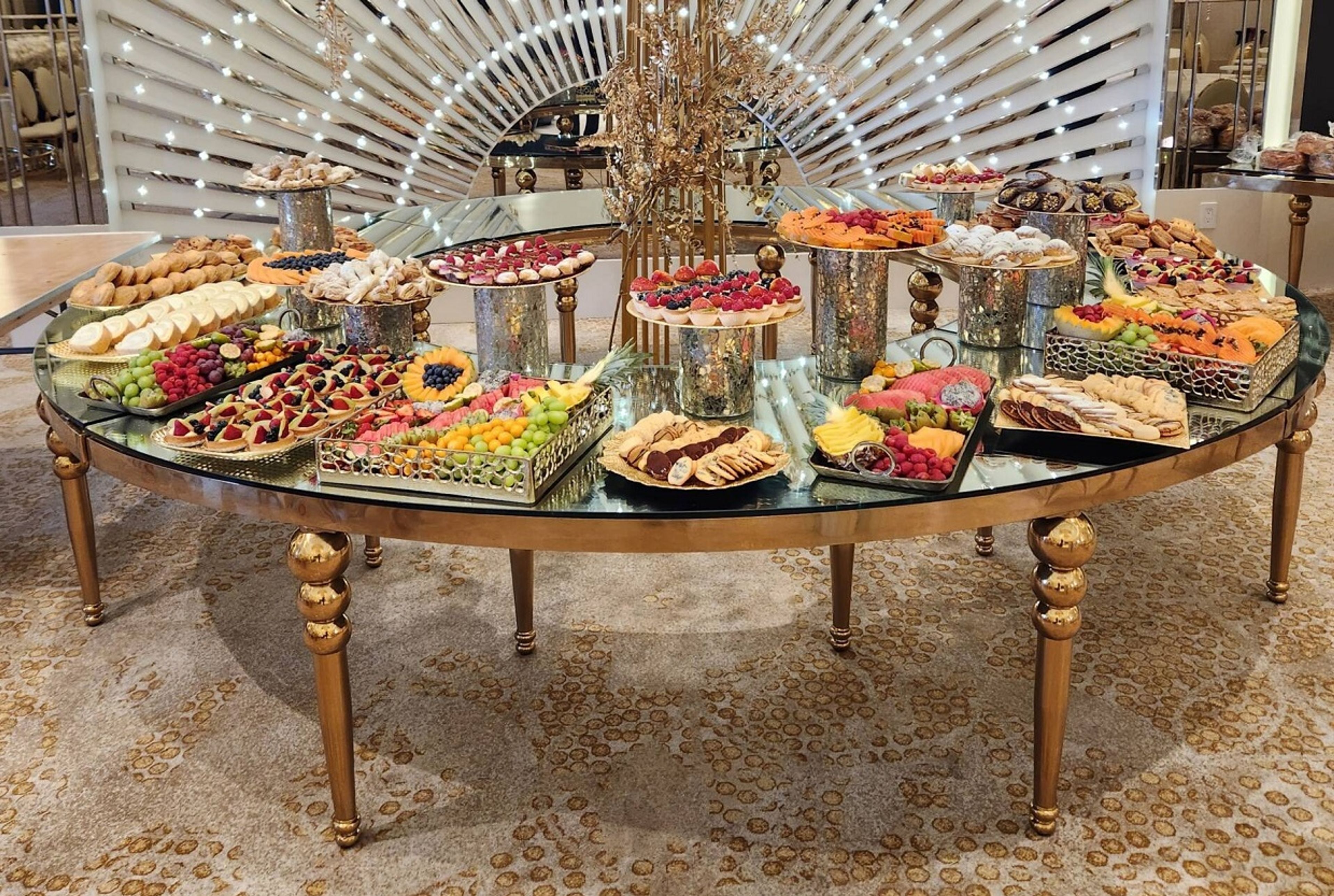 Cover photo of A LA MODE CATERING