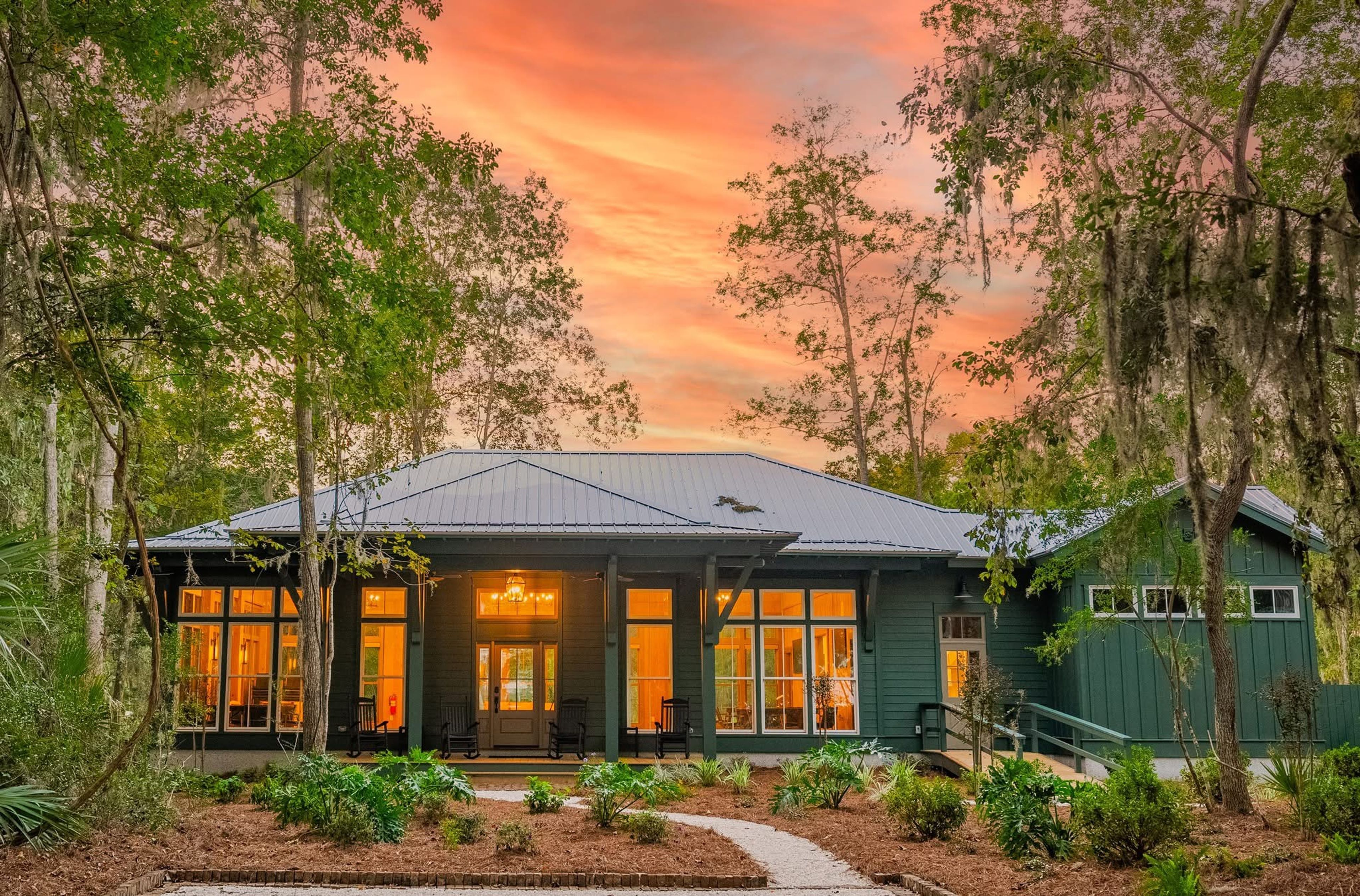 Cover photo of Emma's Driftwood Farm