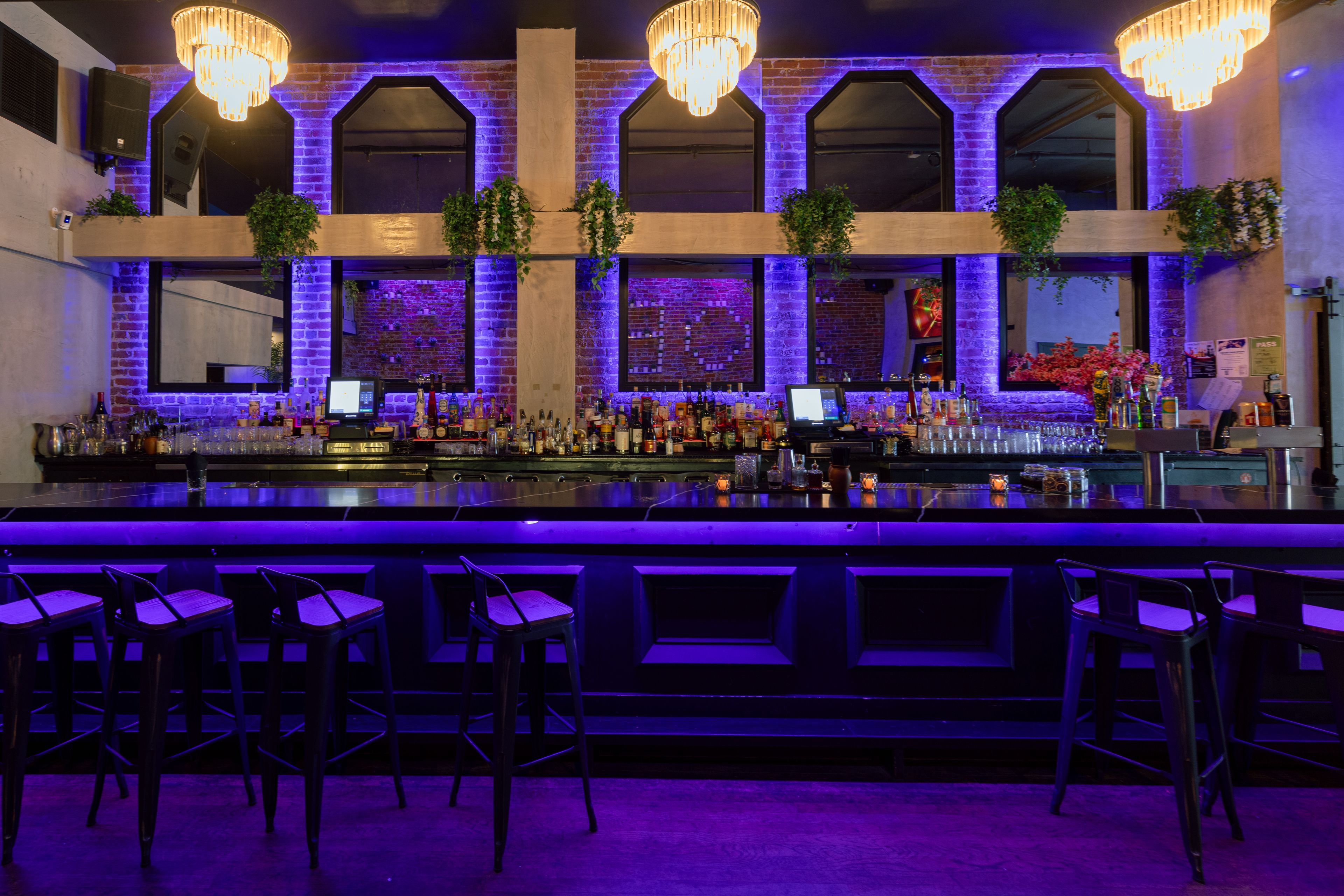 Cover photo of Zoë Cocktail Bar and Bites