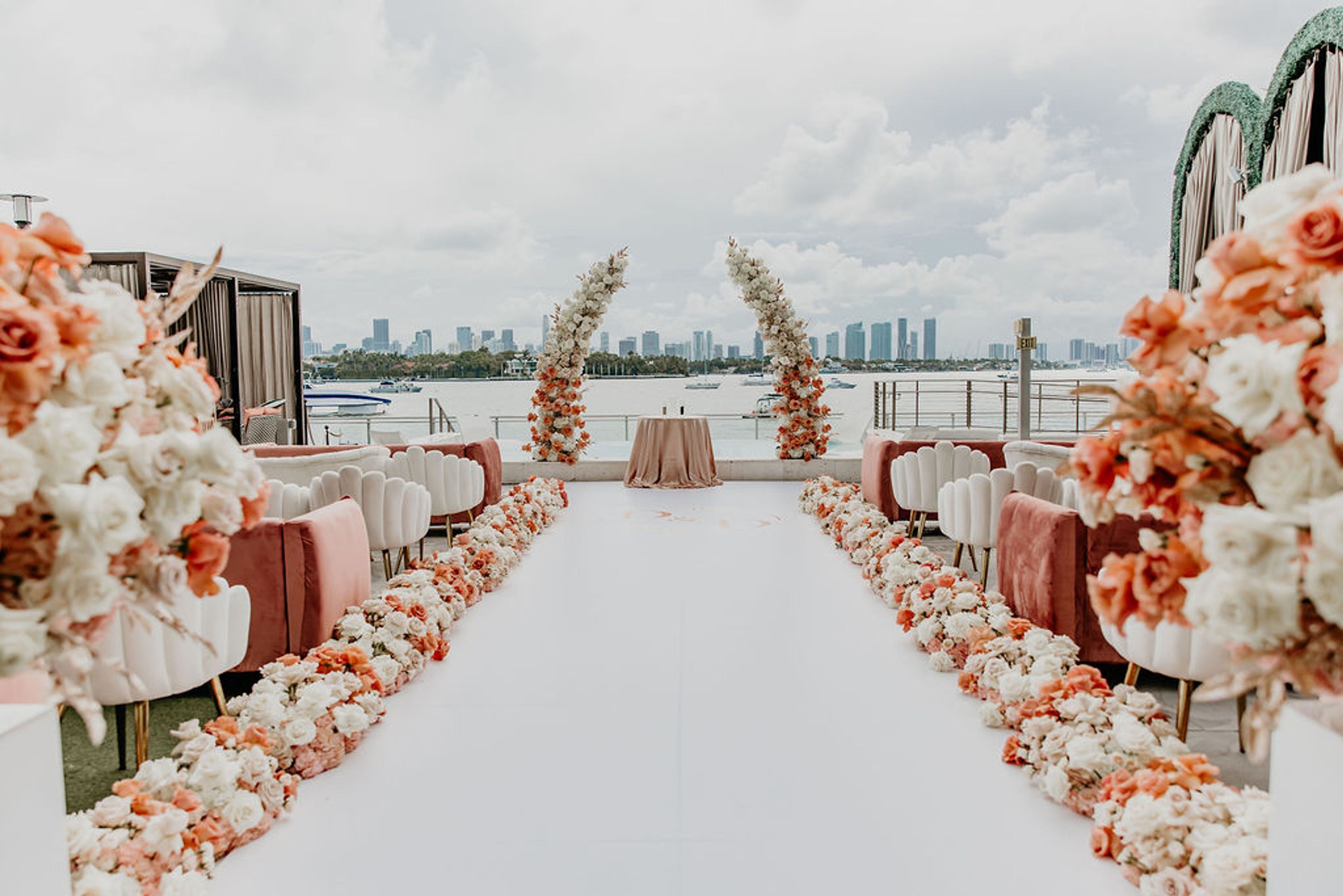 Cover photo of Trés Chic Event Planning & Design