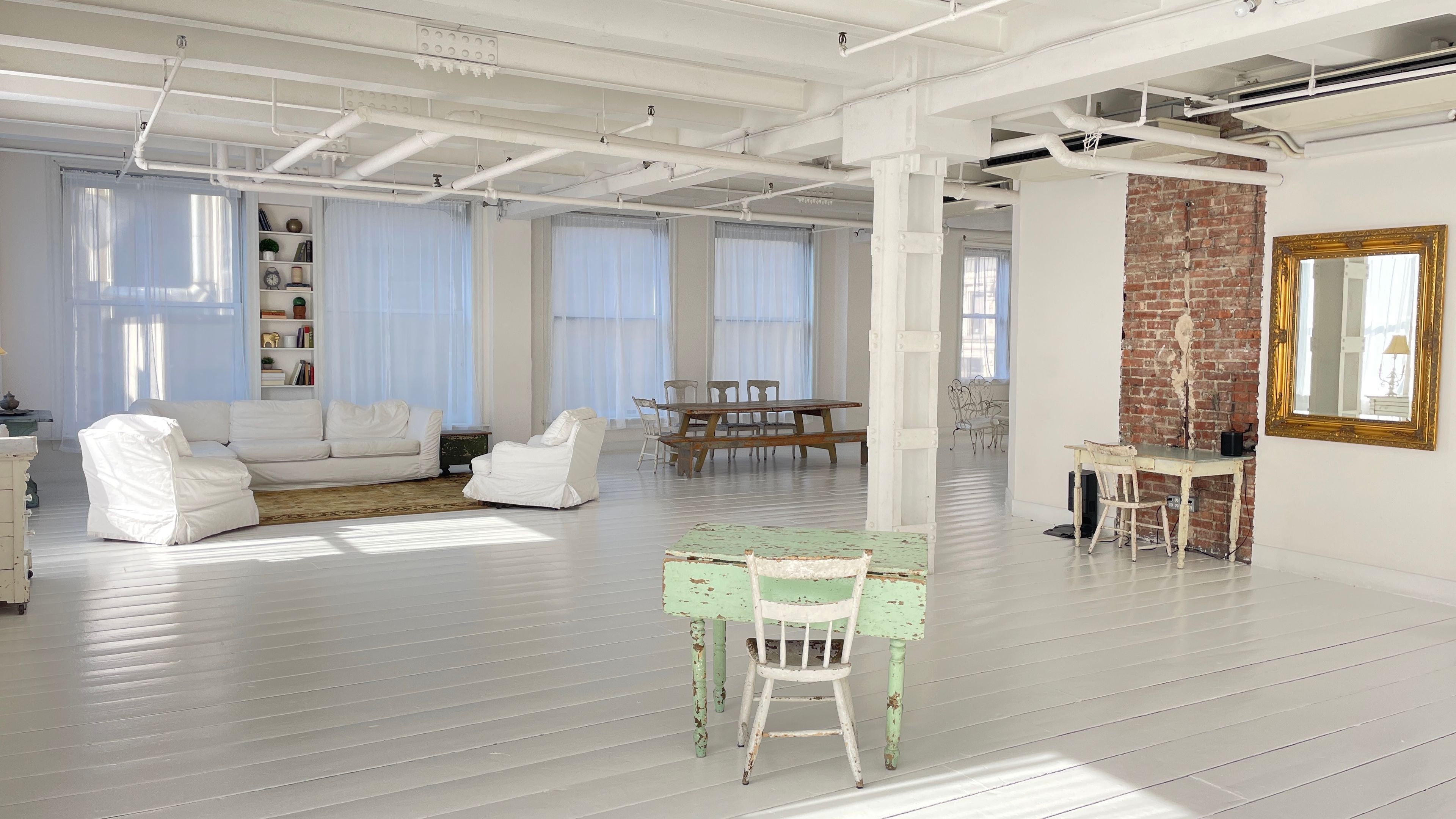 Cover photo of Gary's Loft