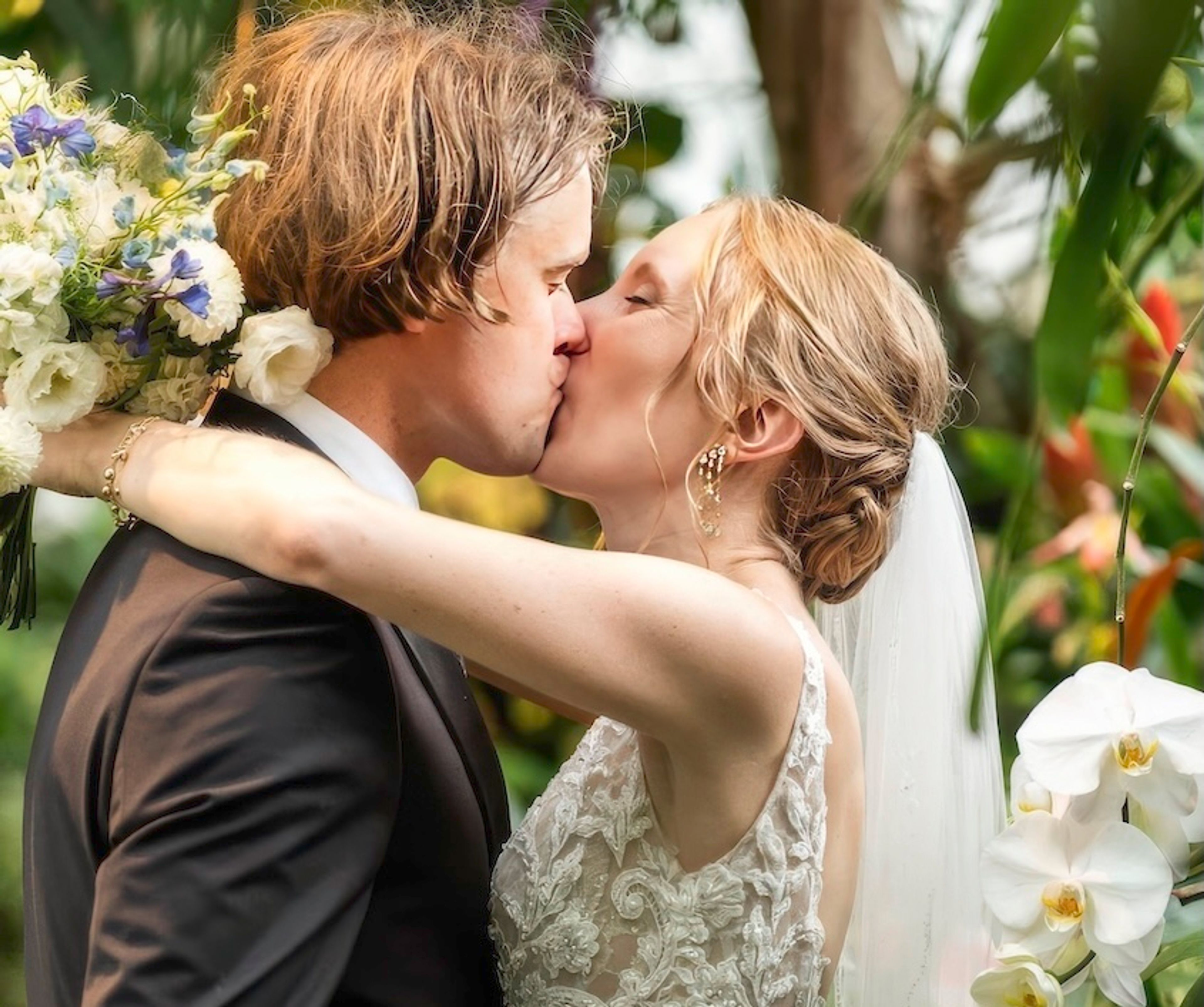 Cover photo of Eternal Lens Media