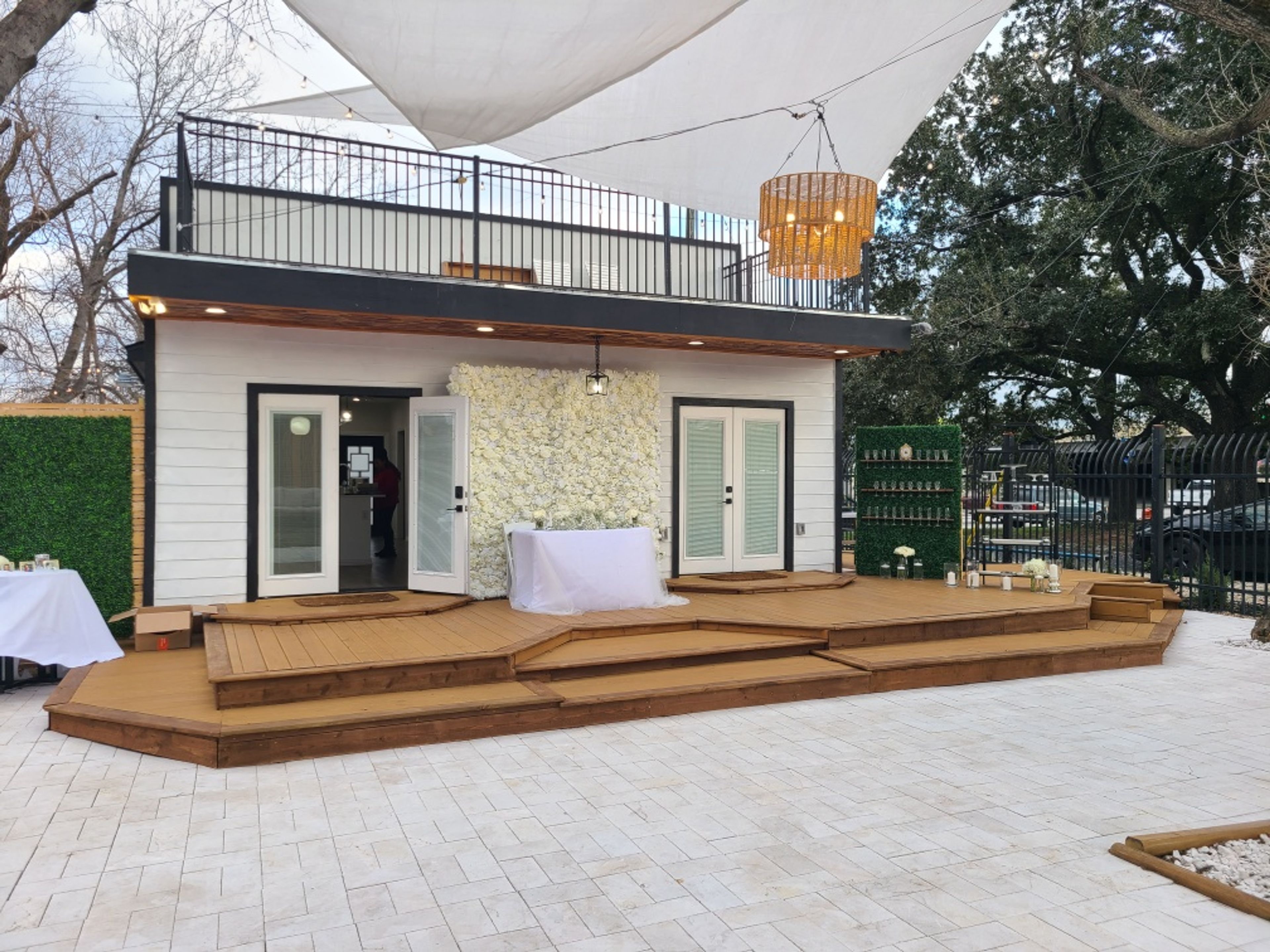 Cover photo of Verandas