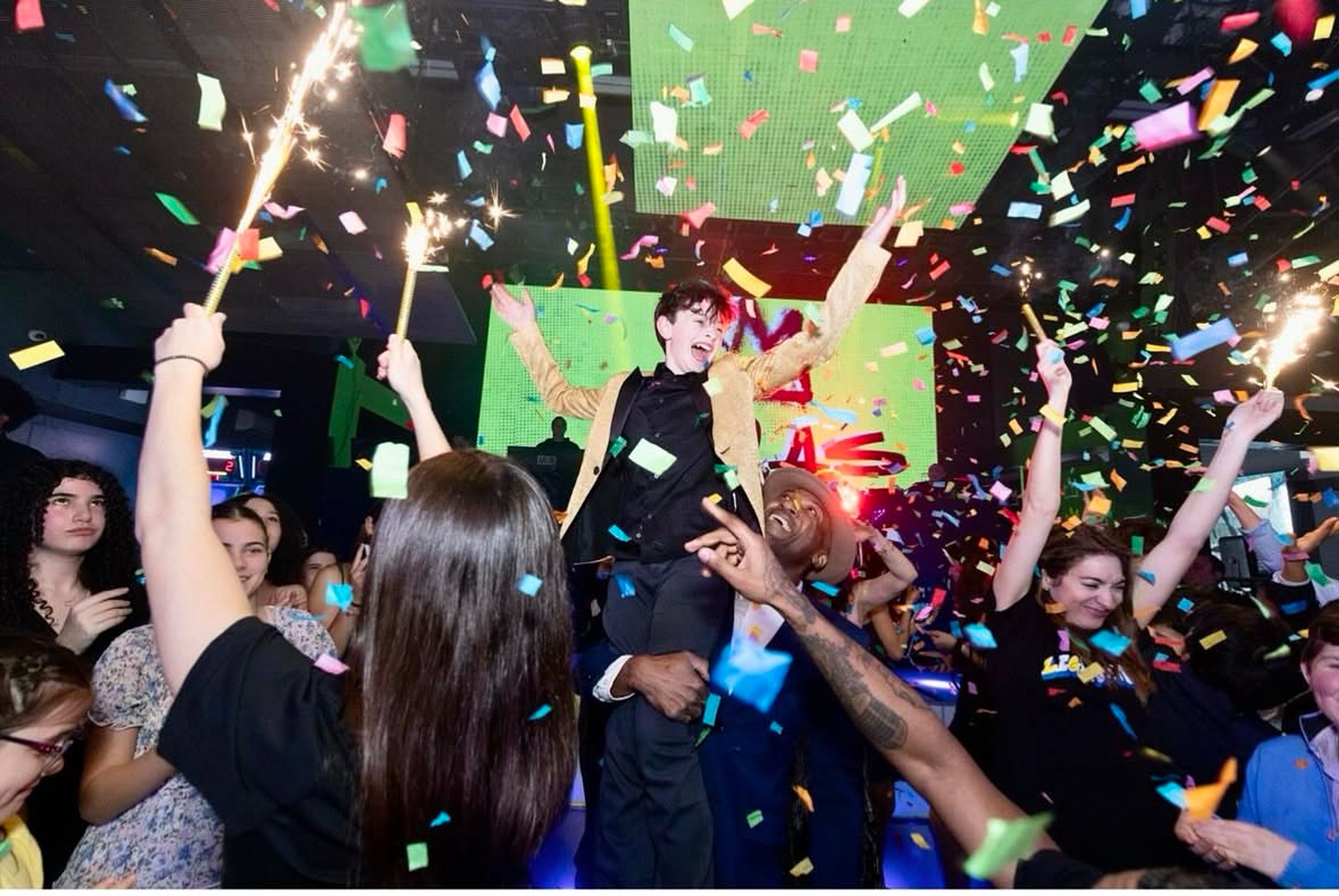 Cover photo of Kari Otero Photography