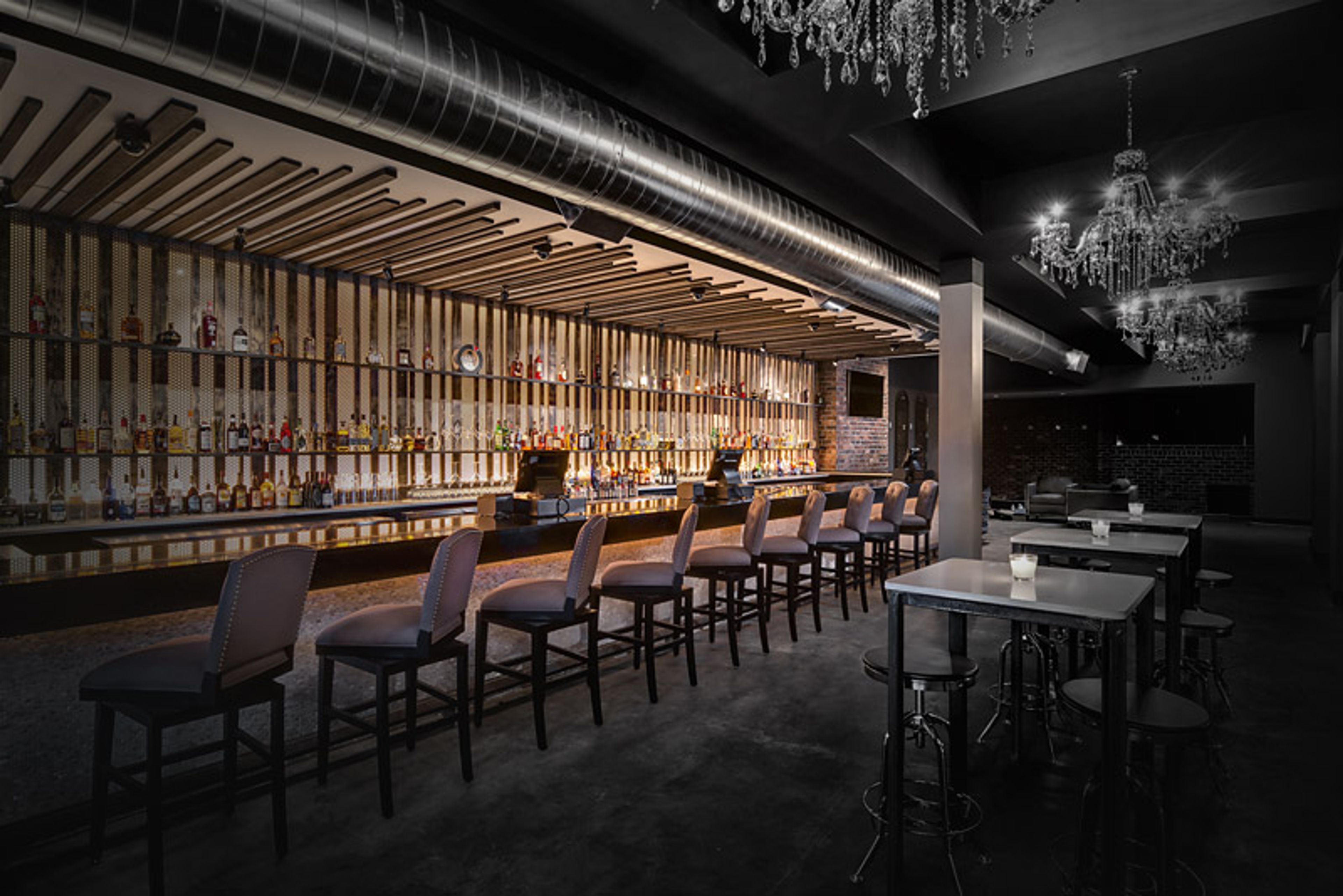 Cover photo of Henke and Pillot