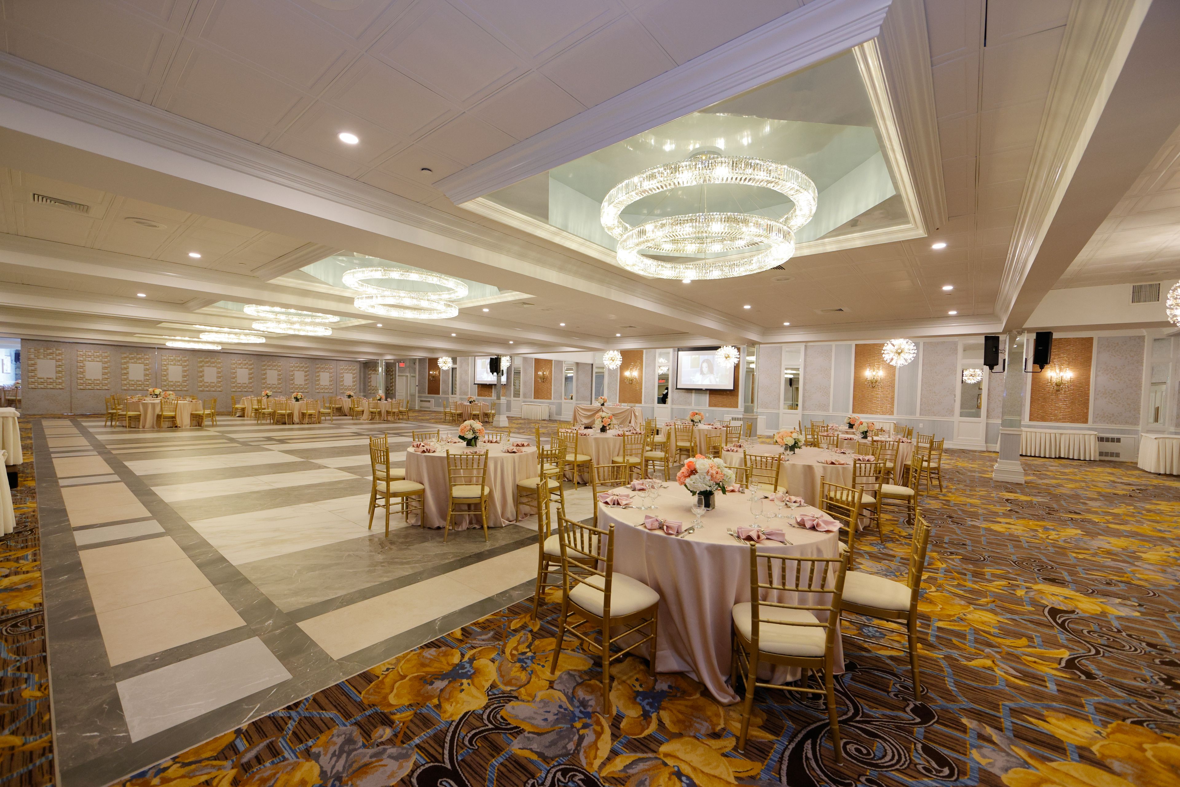 Cover photo of Antun's of Queens Village