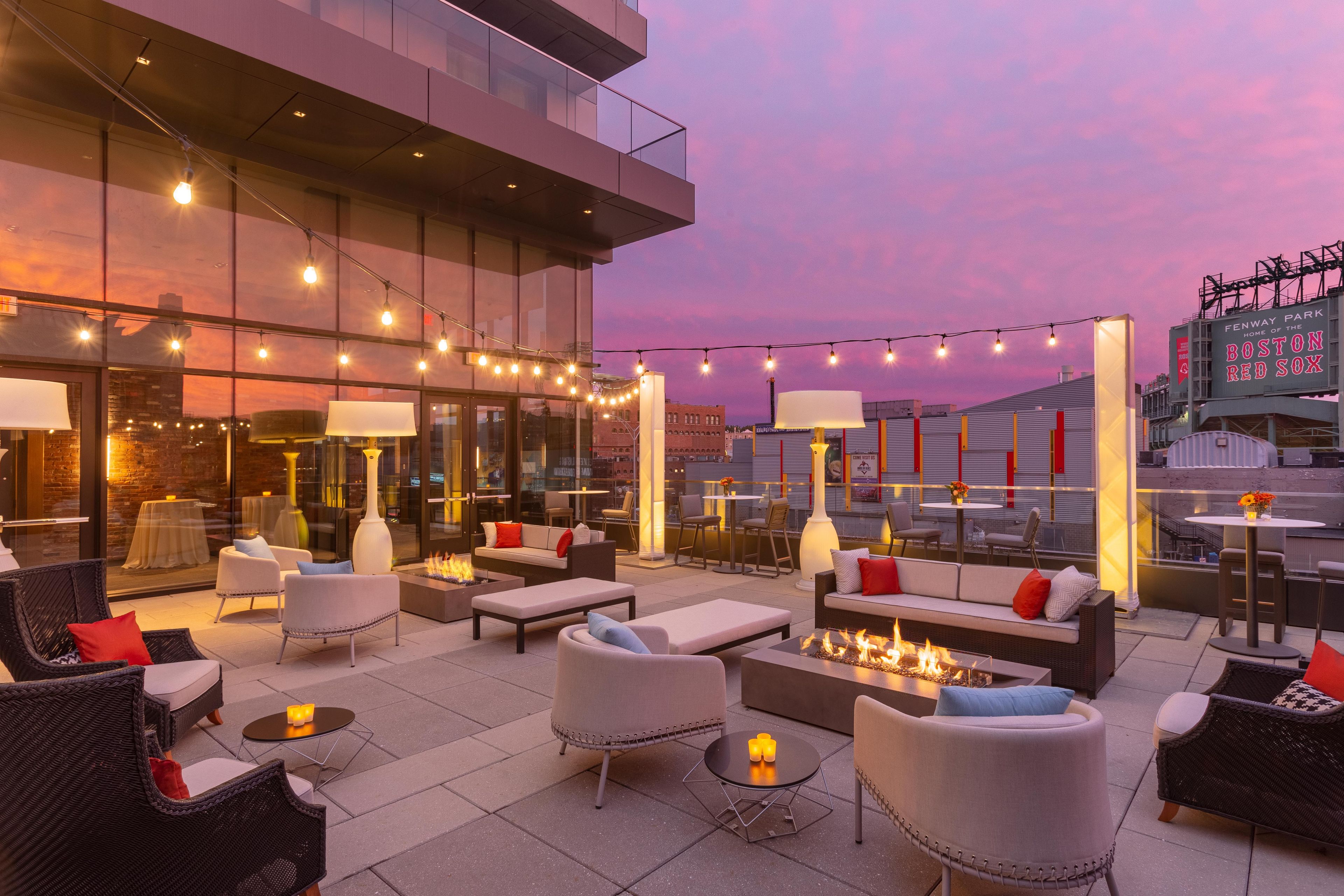 Cover photo of Hotel Commonwealth Boston