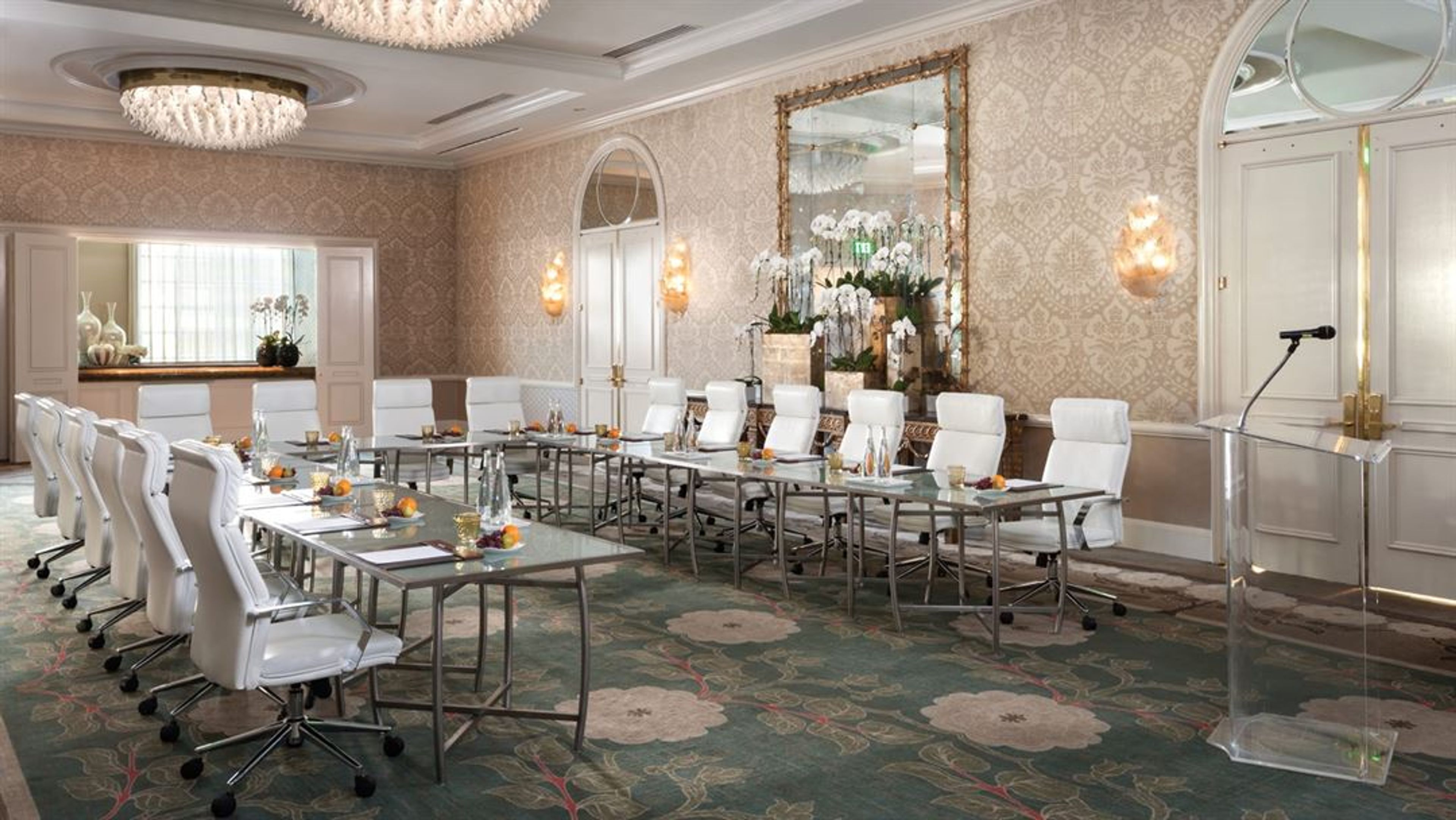 Cover photo of Four Seasons Los Angeles at Beverly Hills