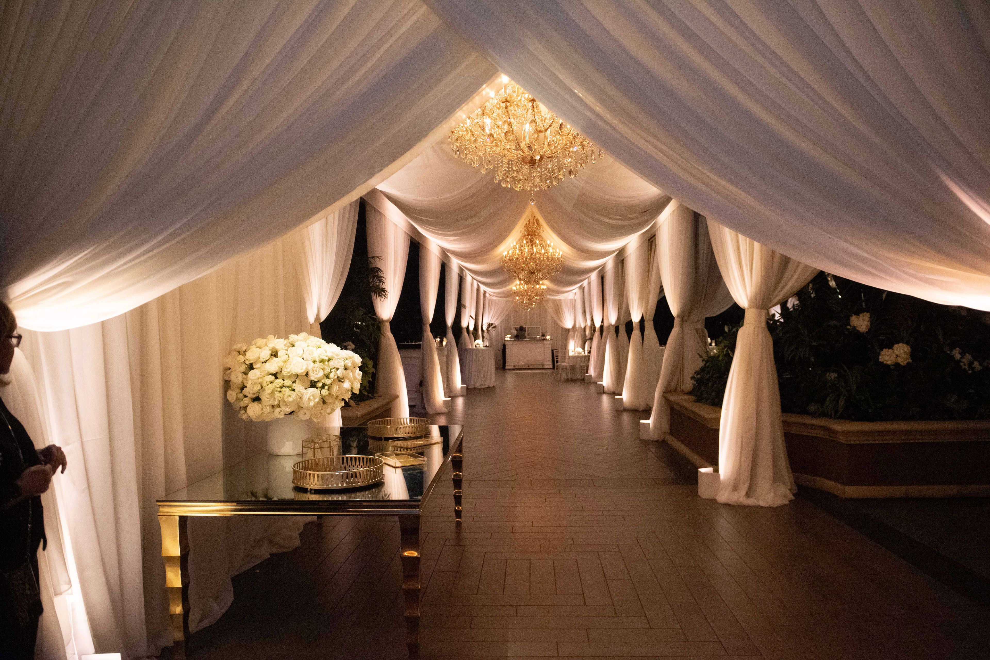 Cover photo of Four Seasons Los Angeles at Beverly Hills