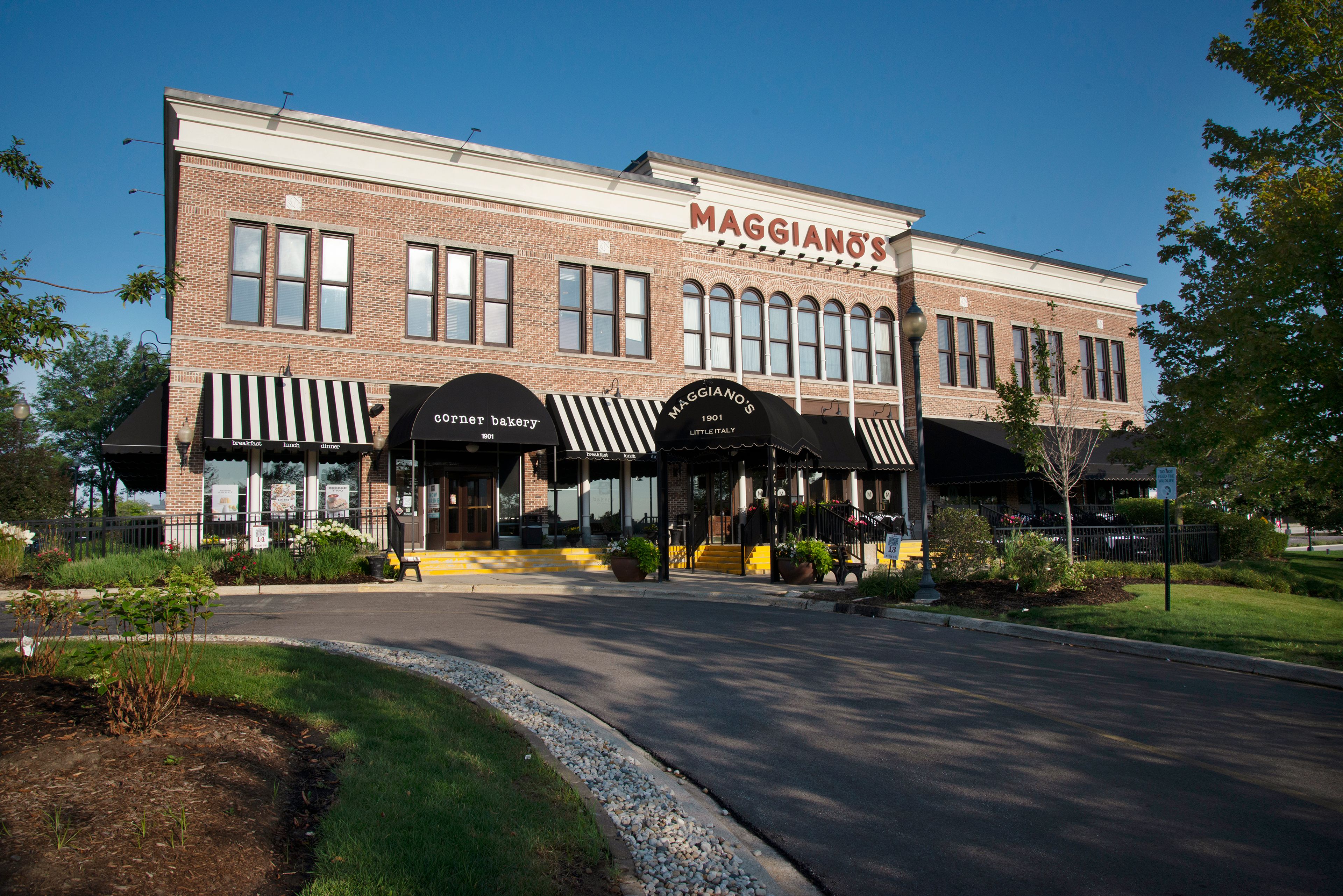 Cover photo of Maggiano’s Little Italy Schaumburg at The Streets of Woodfield