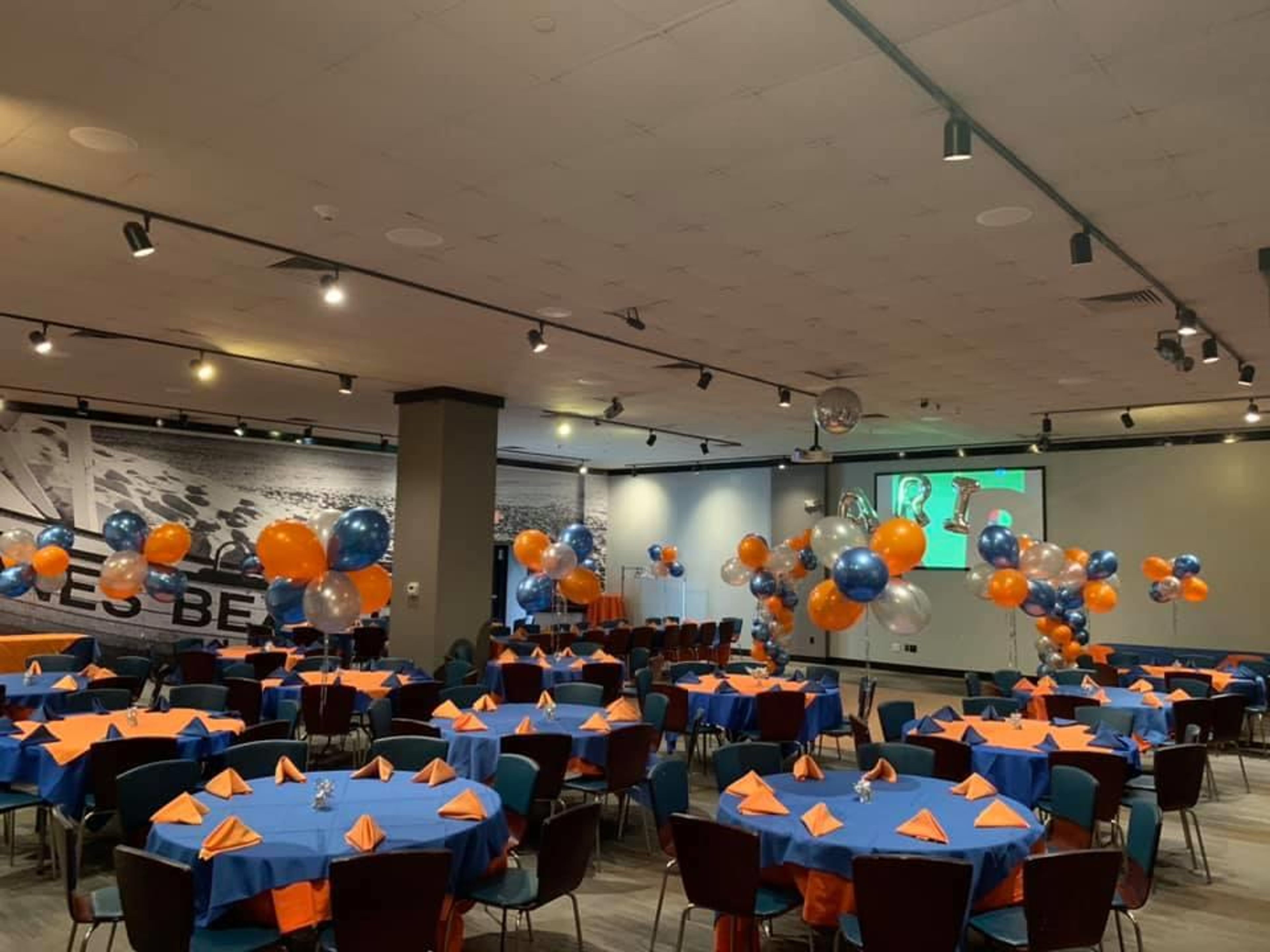 Cover photo of Dave & Buster's Miami