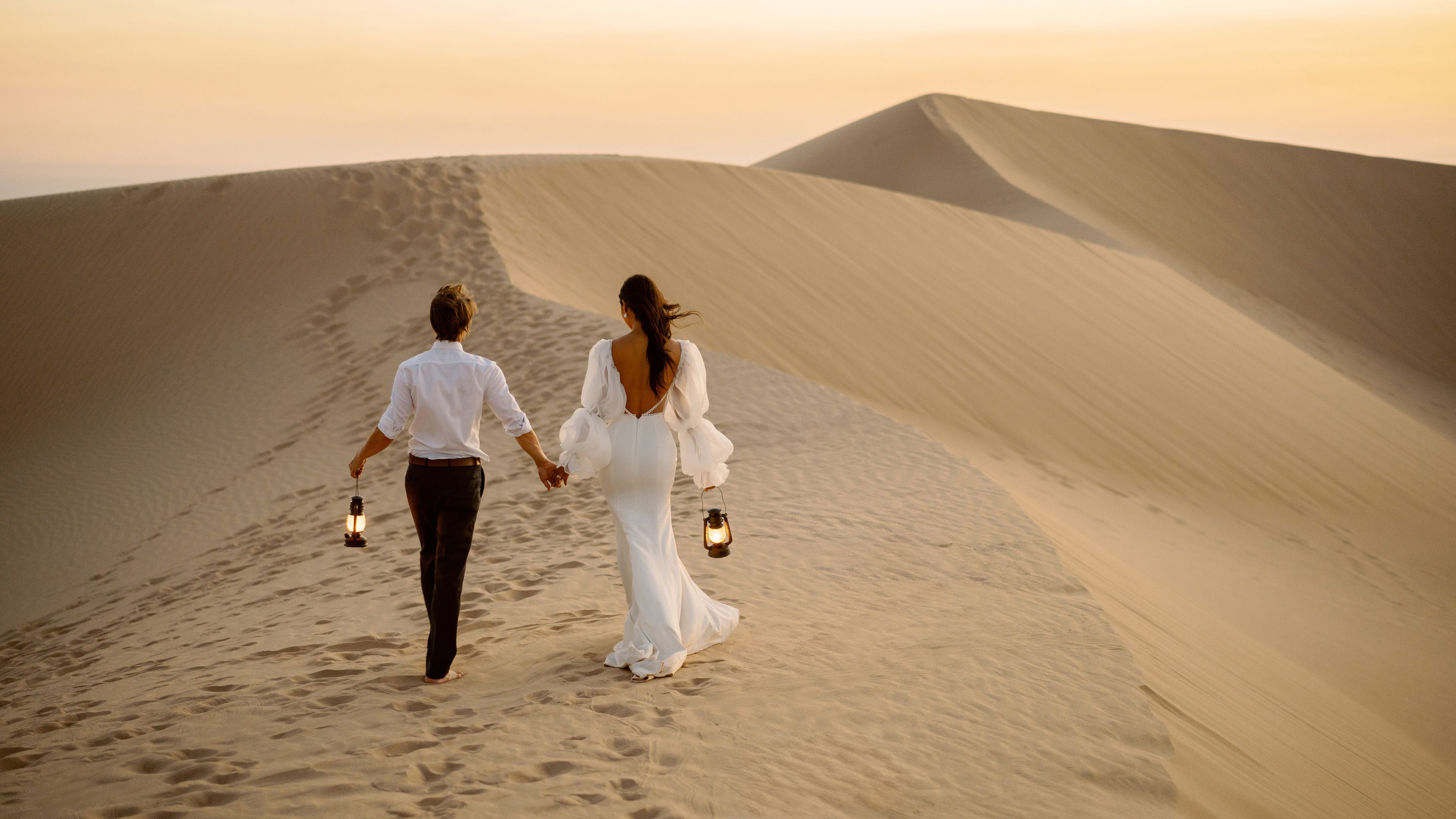 Cover photo of CHIC-CHIC-WEDDINGS