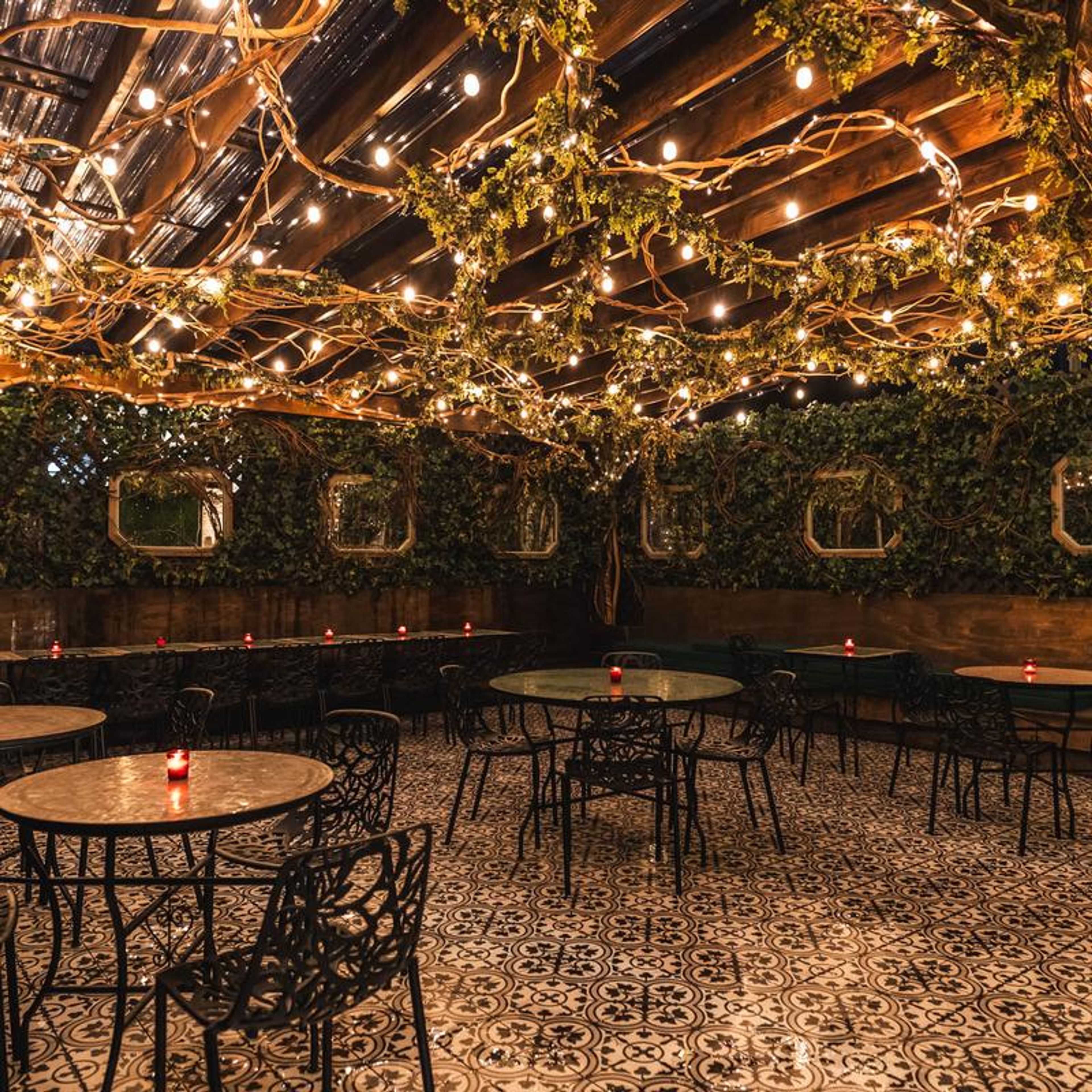 Cover photo of Saint Restaurant Bar & Speakeasy