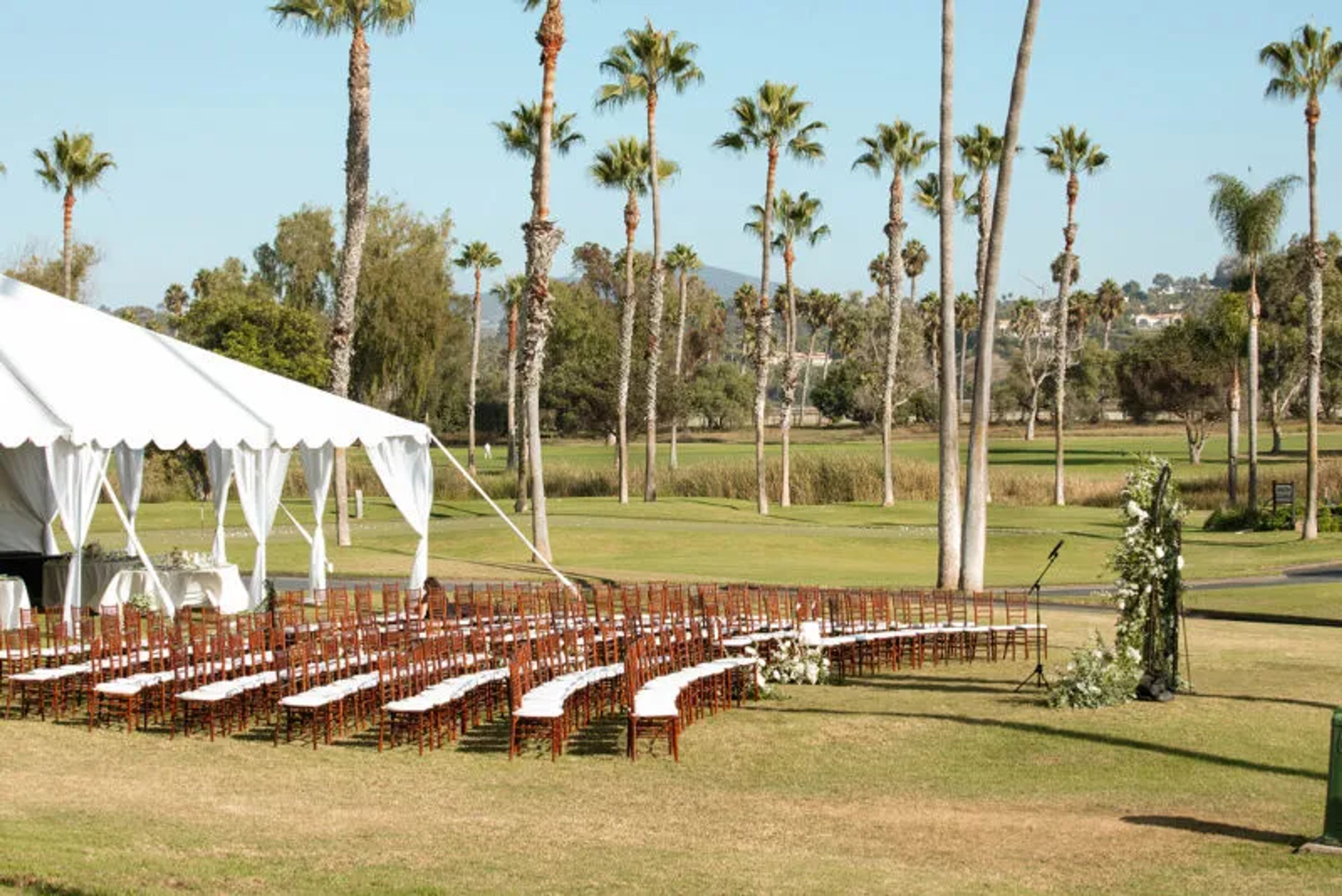 Cover photo of La Valle Coastal Club