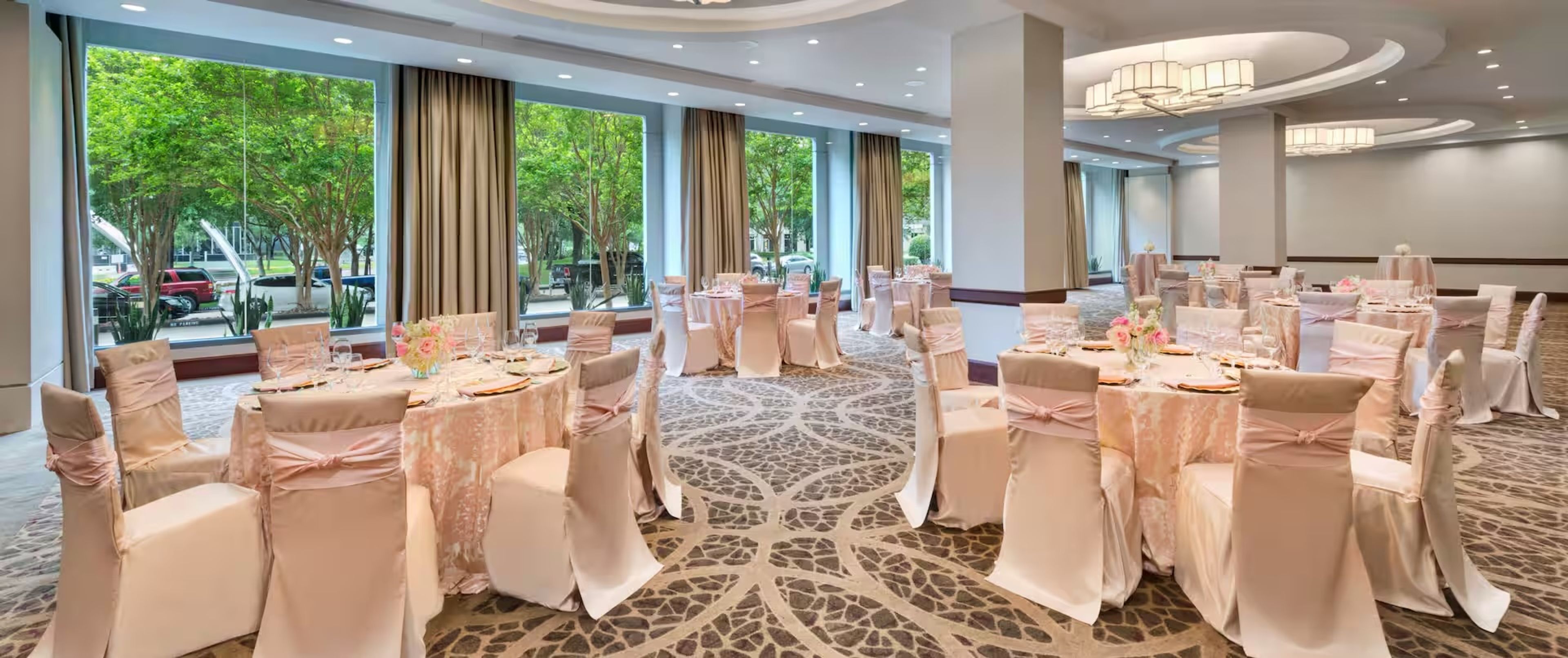 Cover photo of Hilton Houston Post Oak by the Galleria